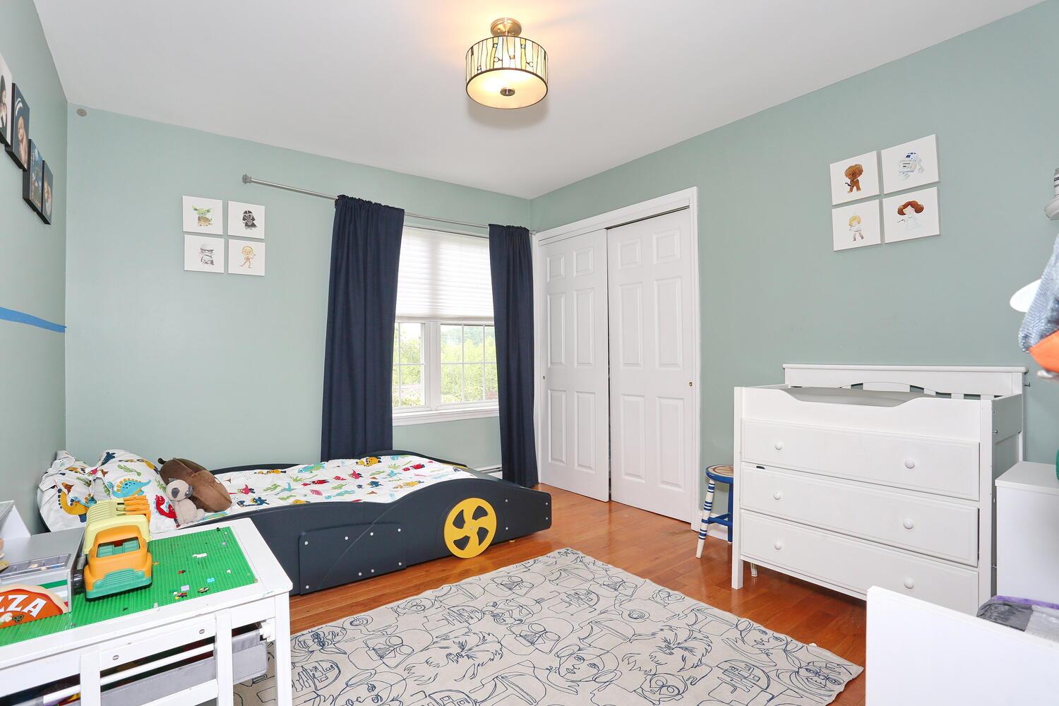 43 Hickory Road, Sloatsburg, NY 10974