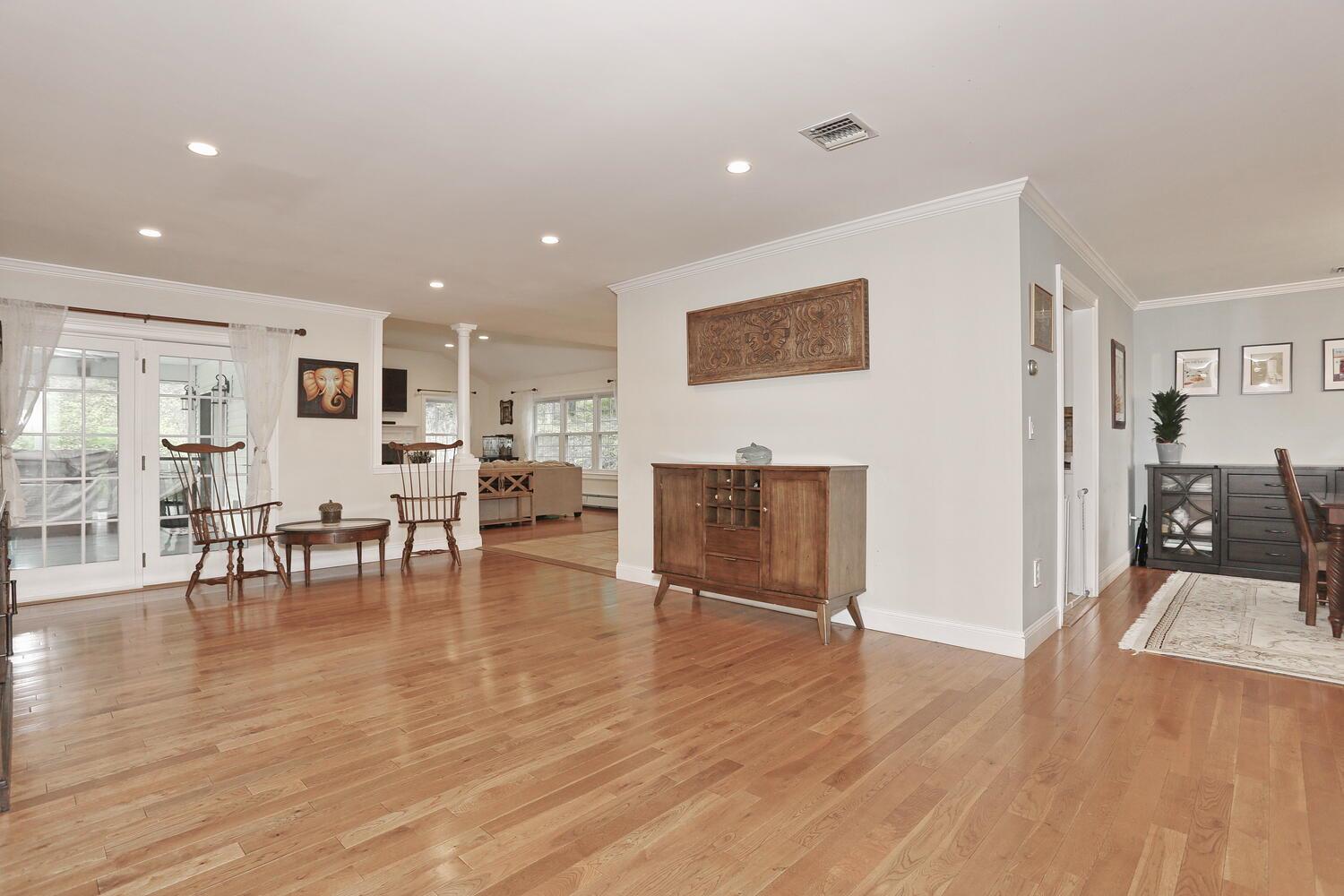 43 Hickory Road, Sloatsburg, NY 10974