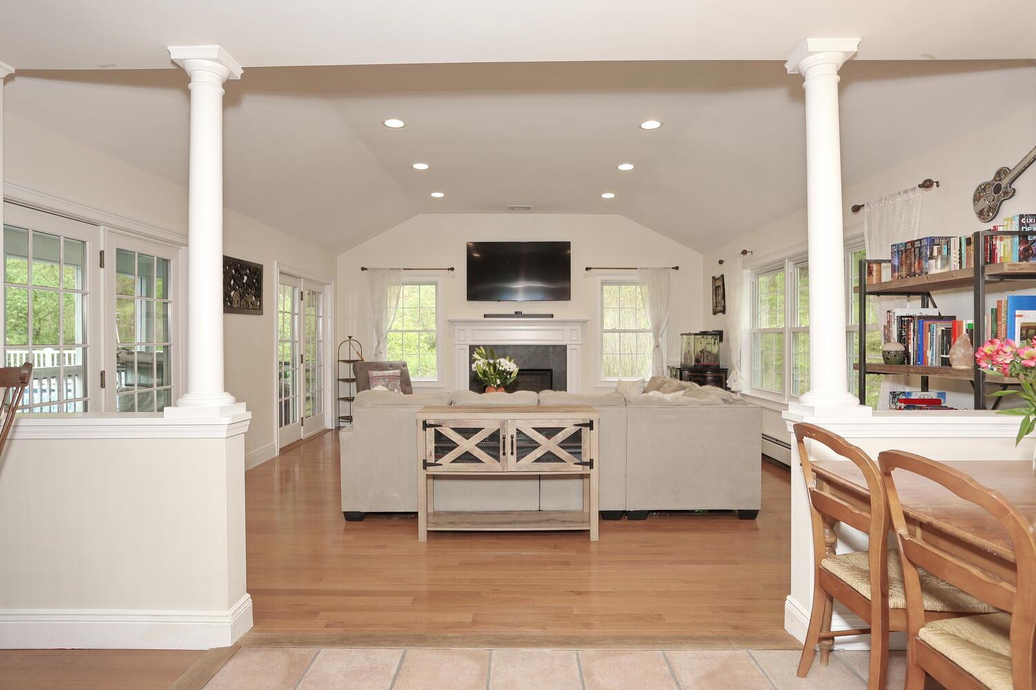 43 Hickory Road, Sloatsburg, NY 10974