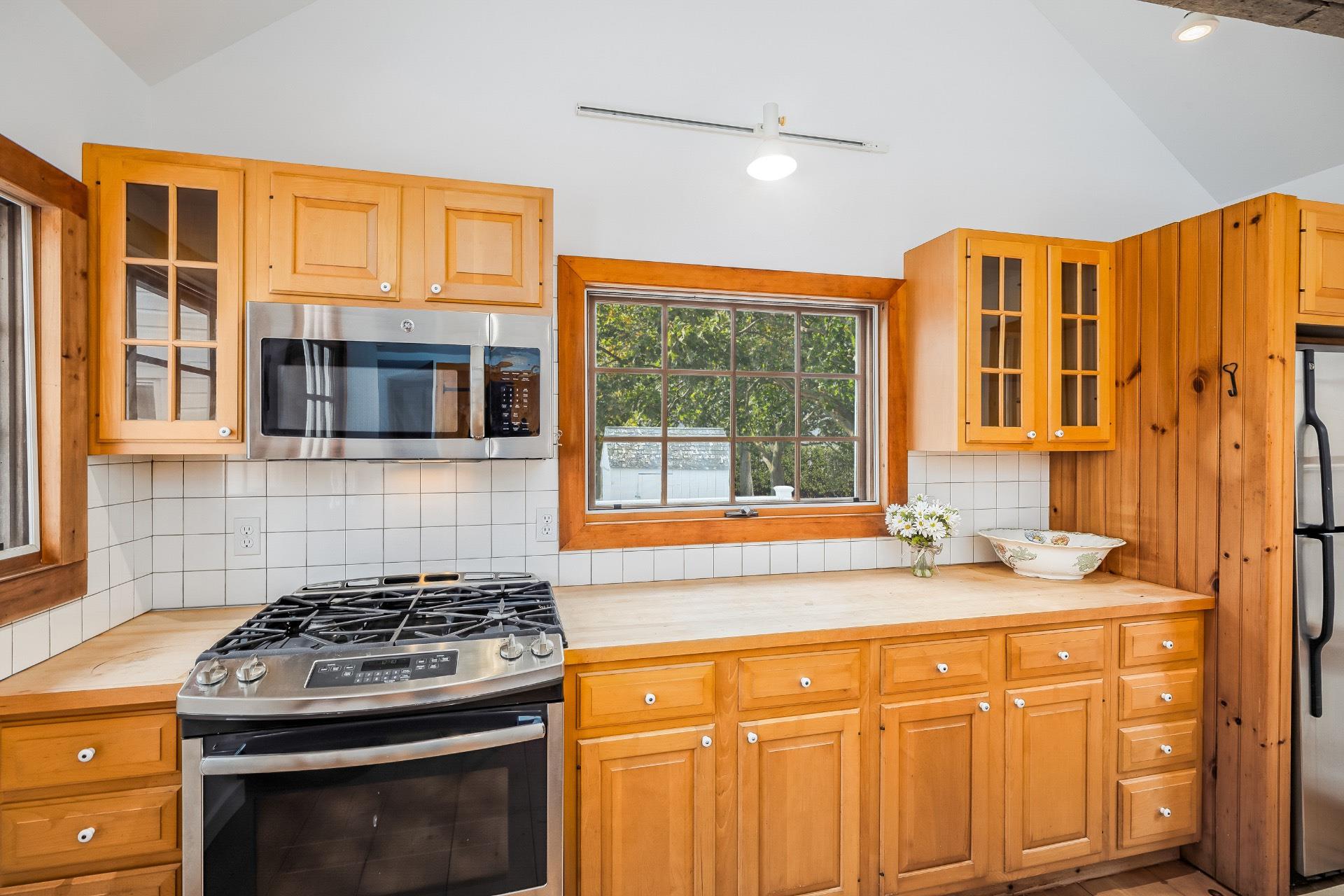 45 W Neck Road, Shelter Island, NY 11964