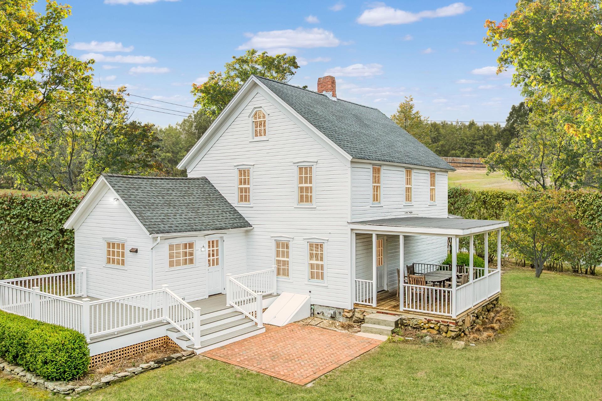 45 W Neck Road, Shelter Island, NY 11964