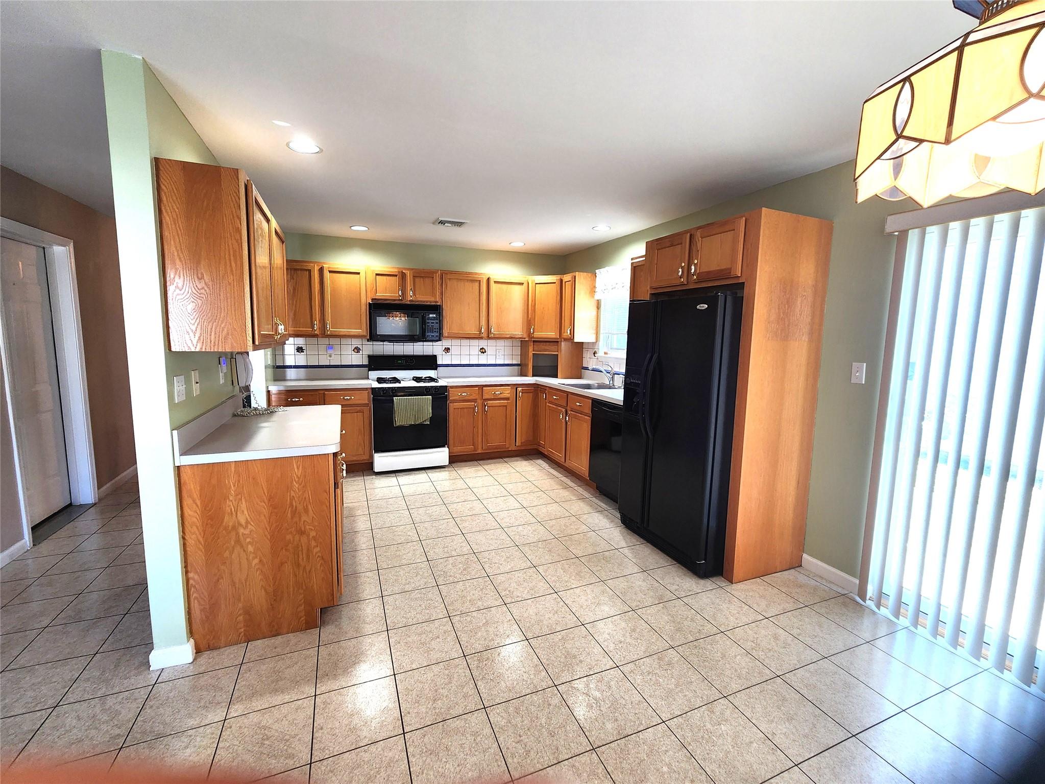 5159 Village Circle E, Manorville, NY 11949