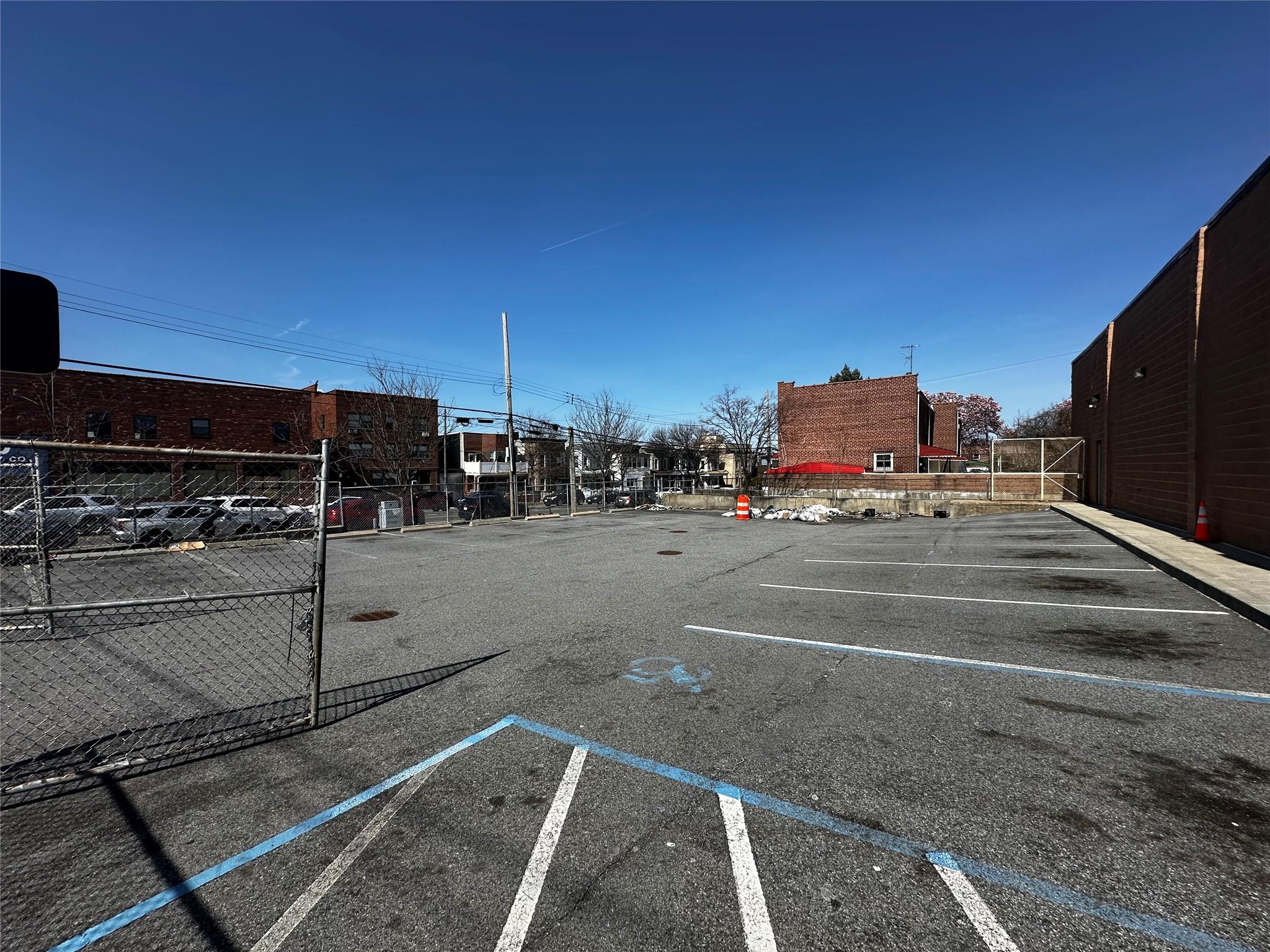 911 Morris Park Avenue, Bronx, NY 10462