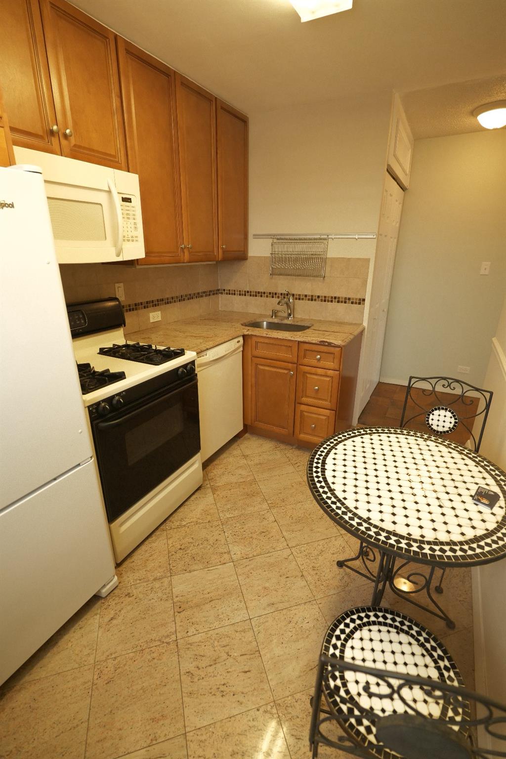 72-35 112th Street # 12B, Forest Hills, NY 11375