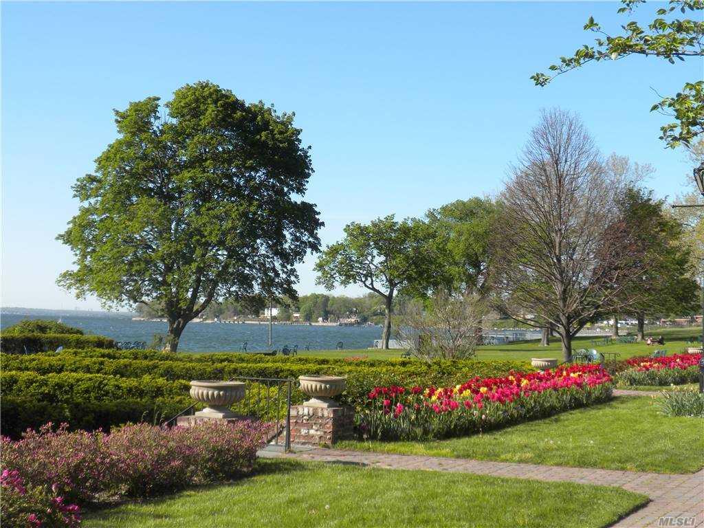 100 Cuttermill Road # 2-C, Great Neck, NY 11021