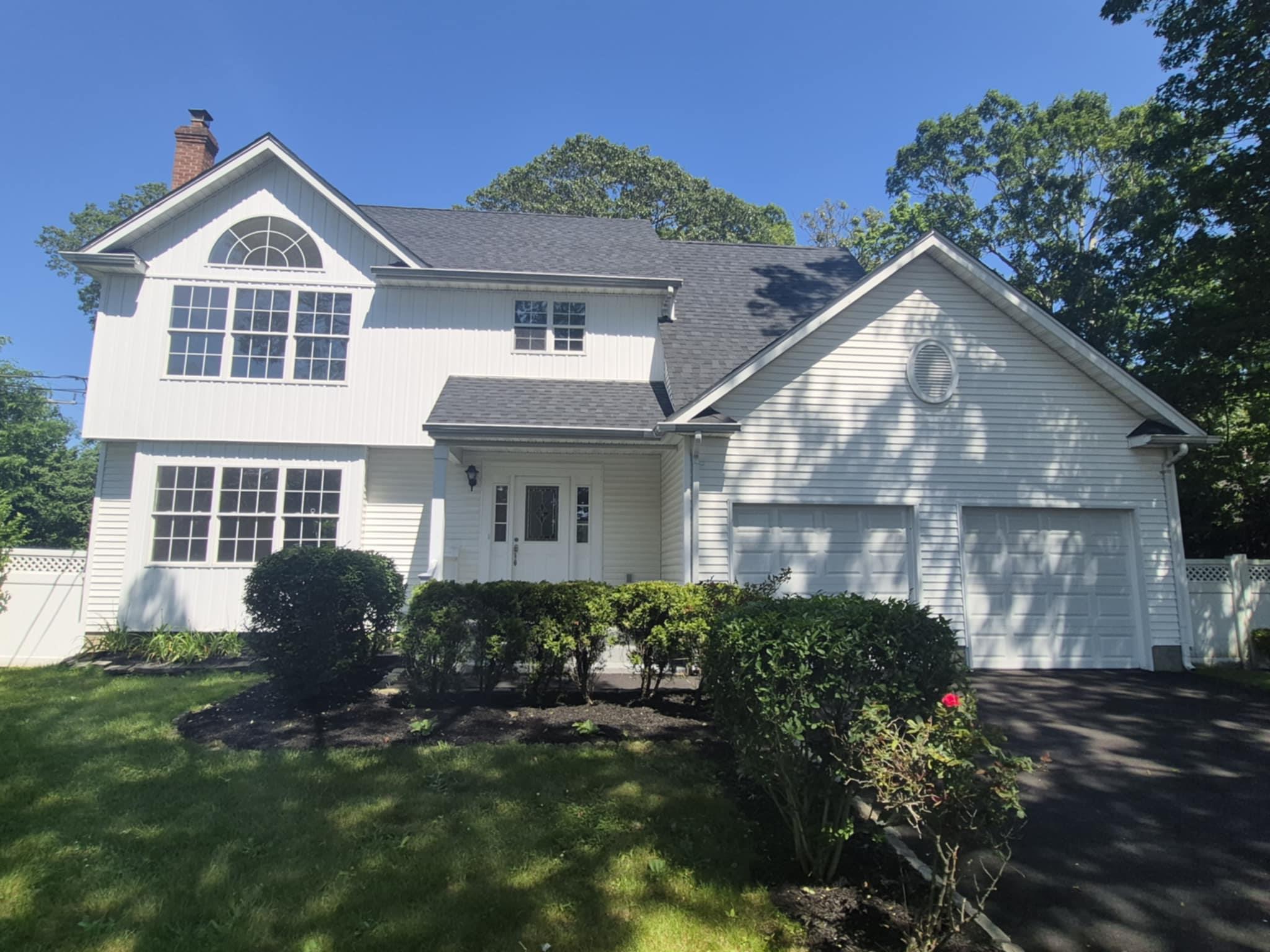 89 Railroad Avenue, Center Moriches, NY 11934