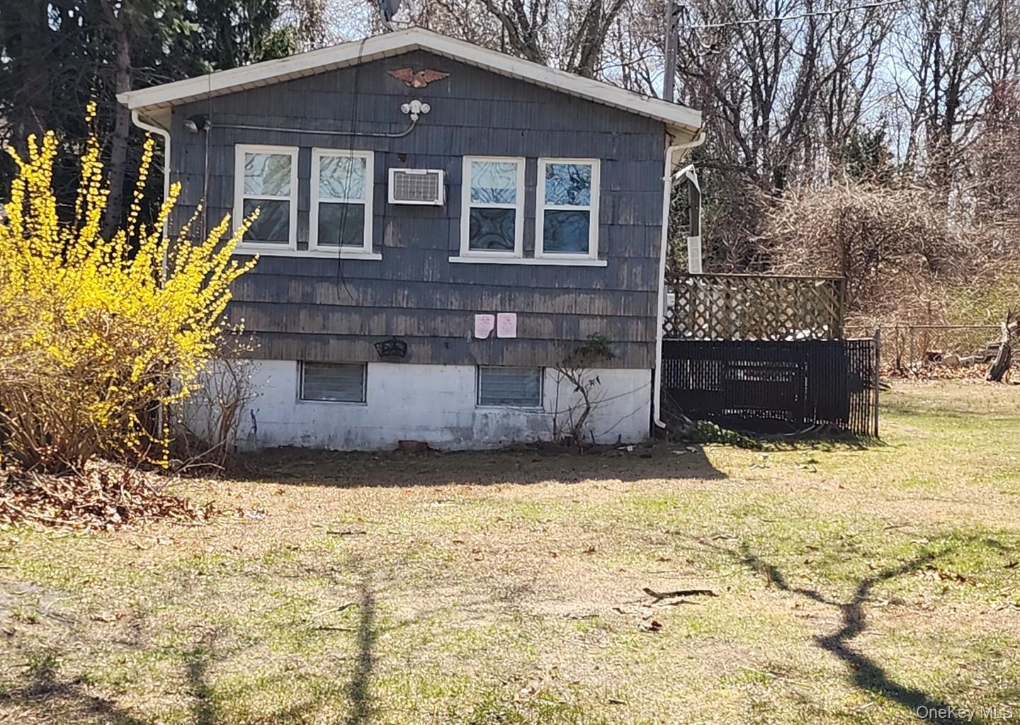 44 Osage Street, Selden, NY 11784