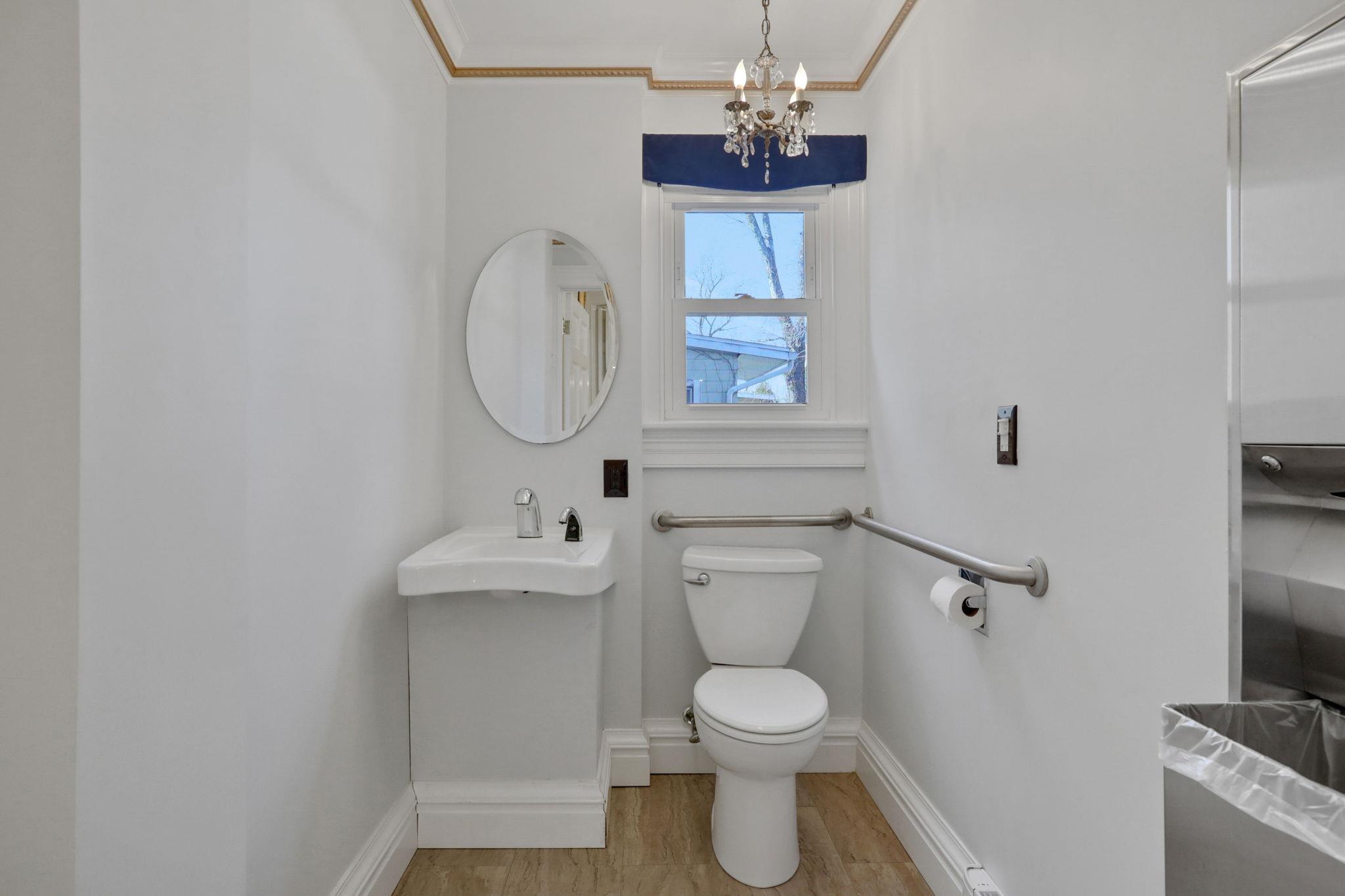 411 Albany Avenue, Kingston, NY 12401