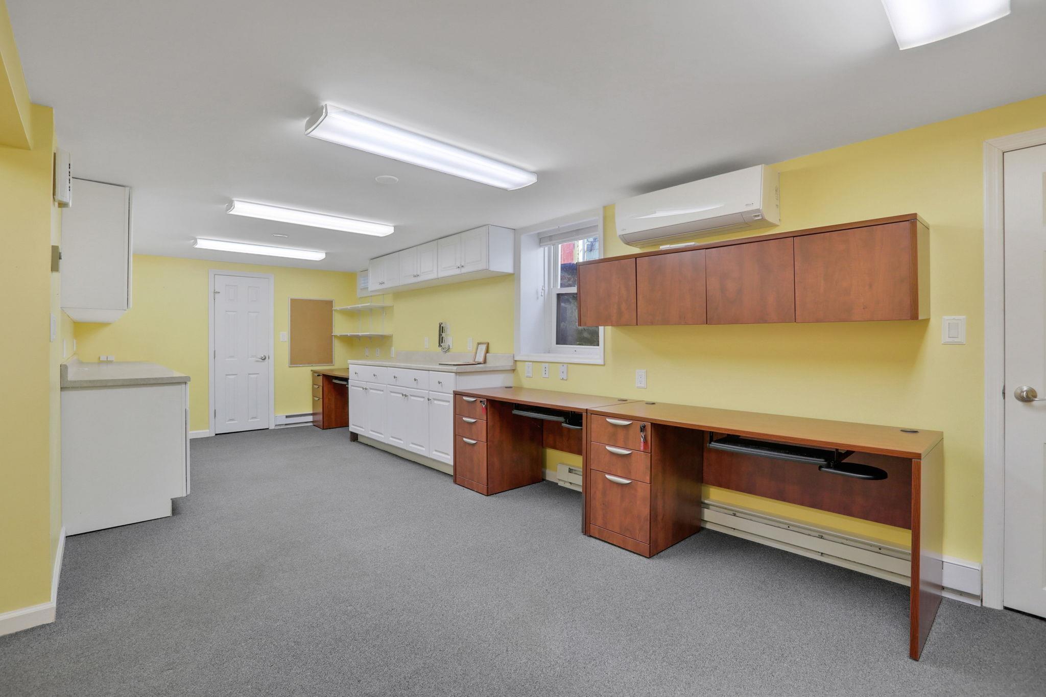 411 Albany Avenue, Kingston, NY 12401