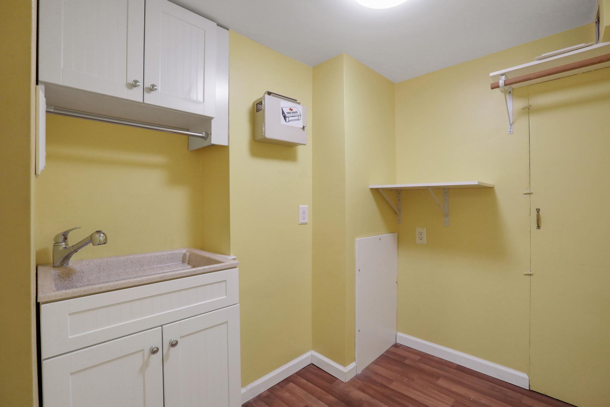 411 Albany Avenue, Kingston, NY 12401