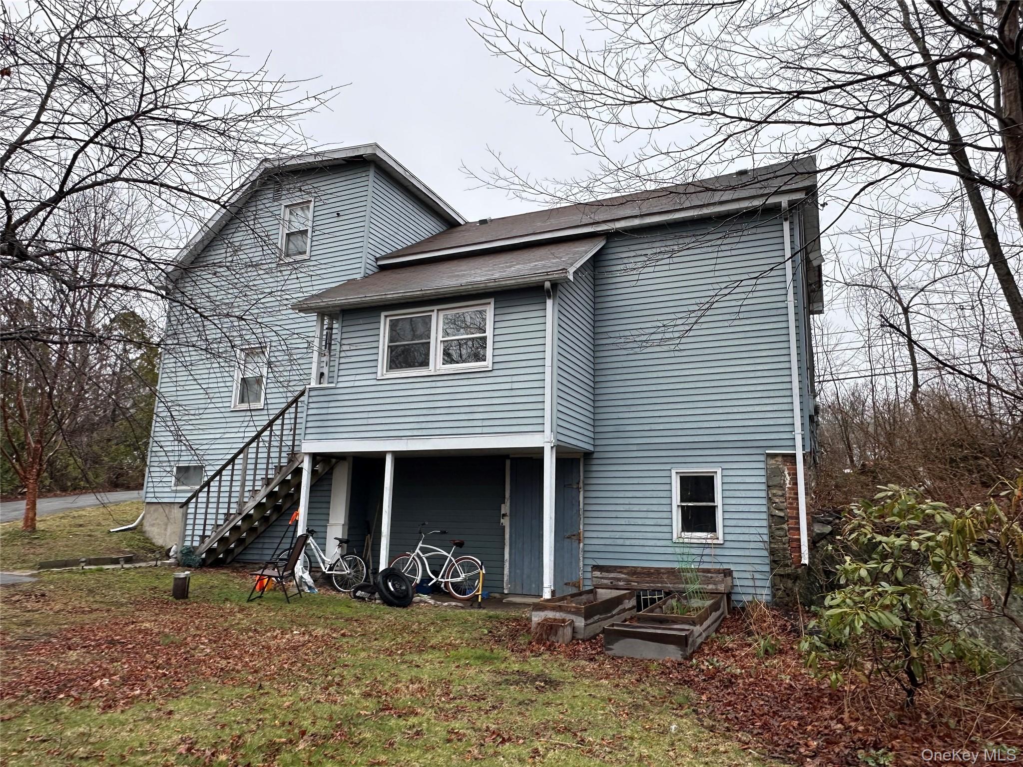 451 New Paltz, Highland, NY 12528