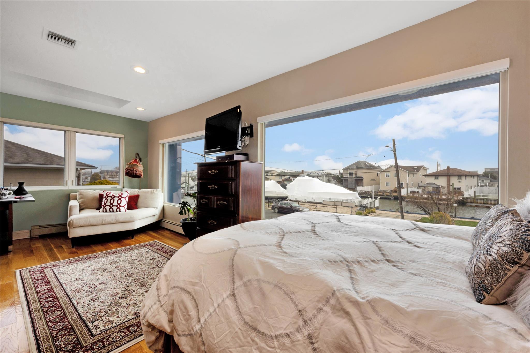 3434 Elliott Boulevard, Oceanside, NY 11572