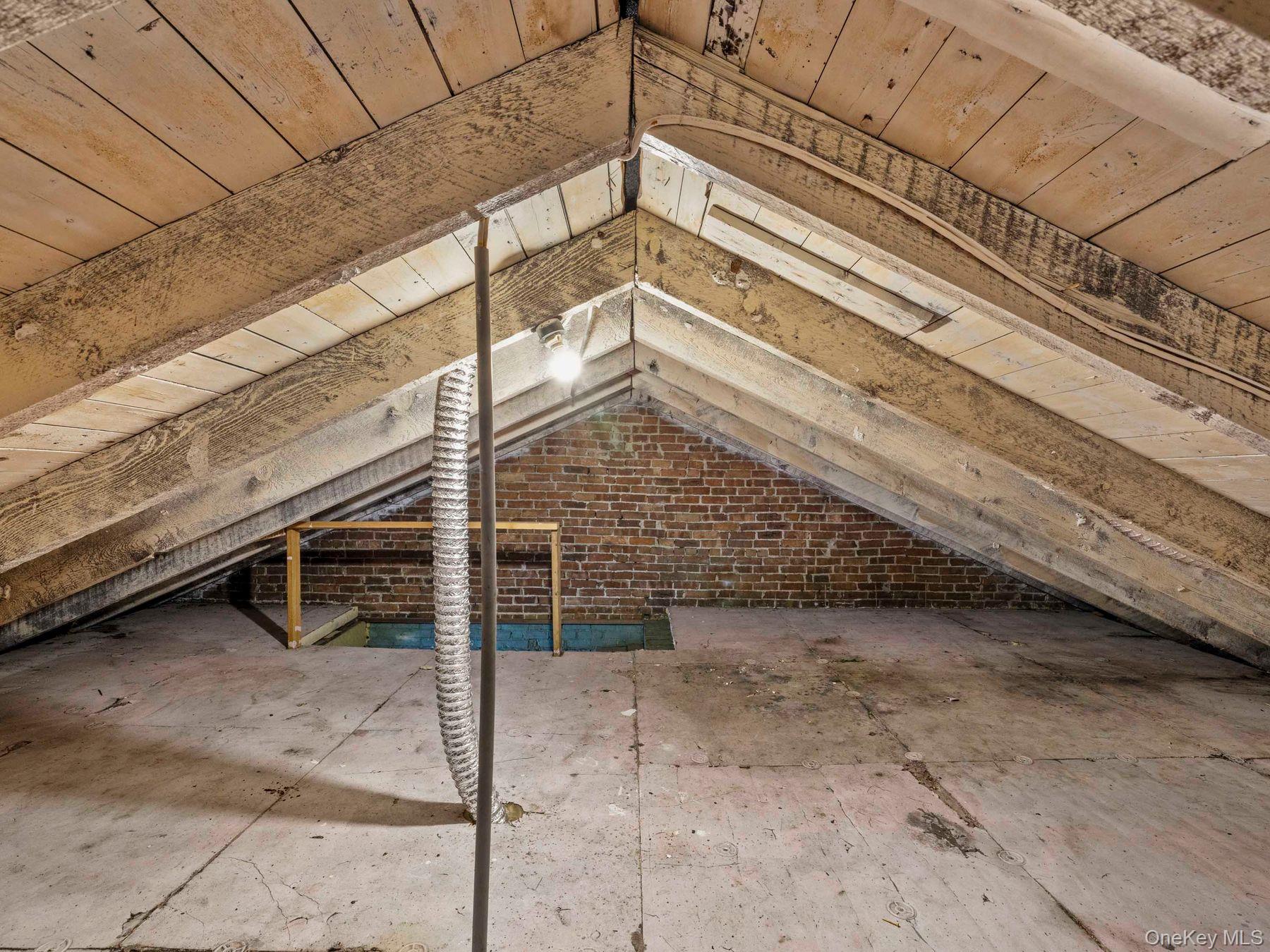 27 Brick Row, Athens, NY 12015