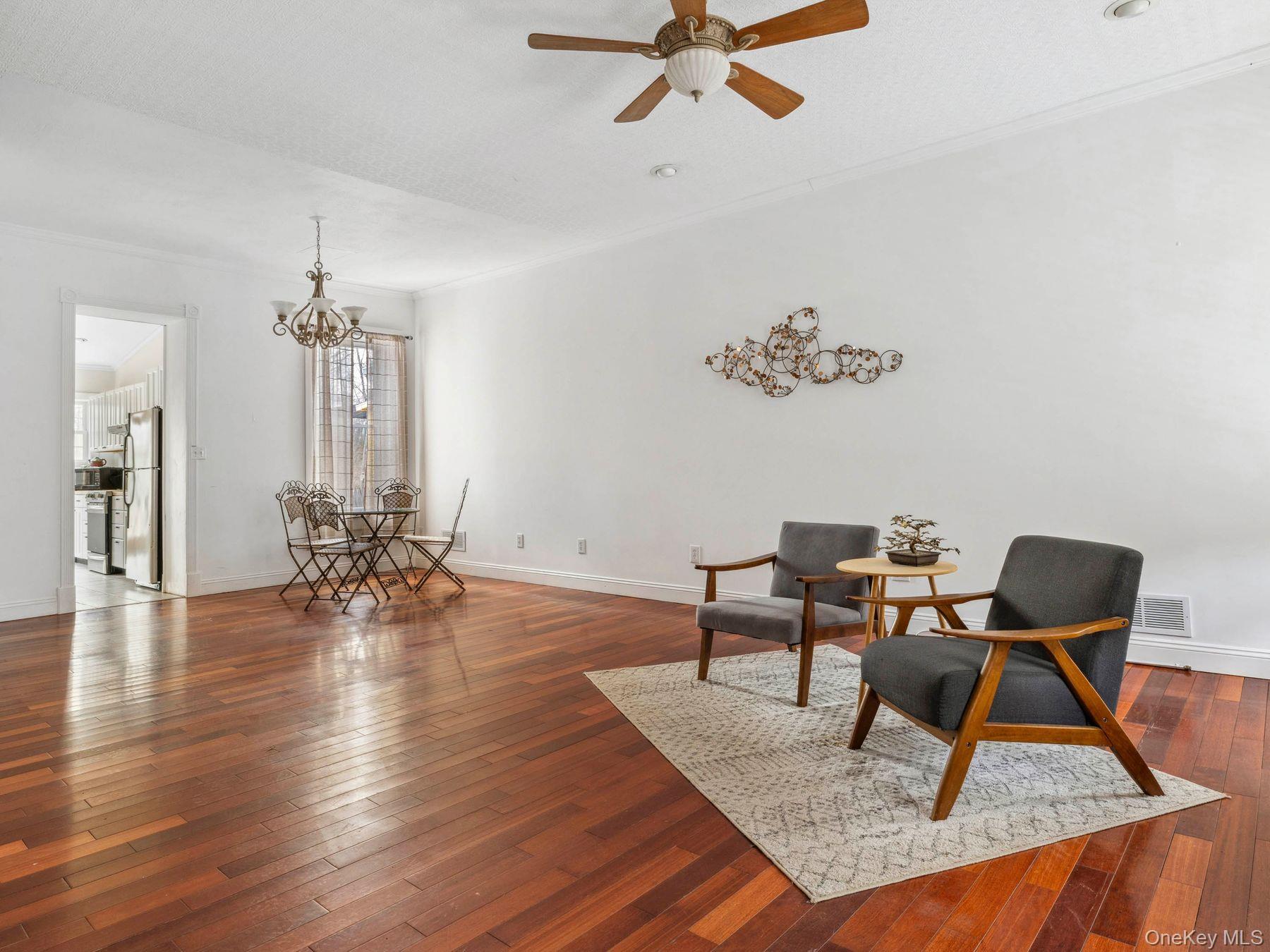 27 Brick Row, Athens, NY 12015