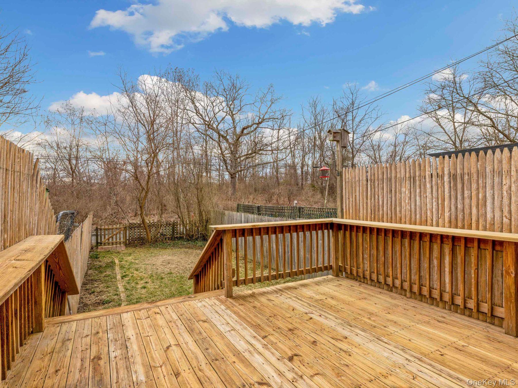 27 Brick Row, Athens, NY 12015