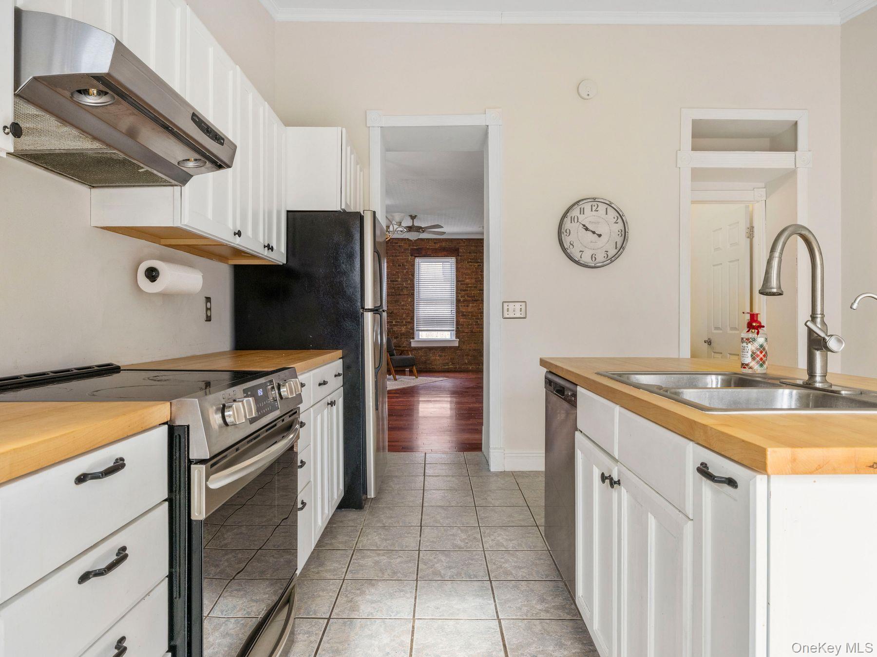 27 Brick Row, Athens, NY 12015