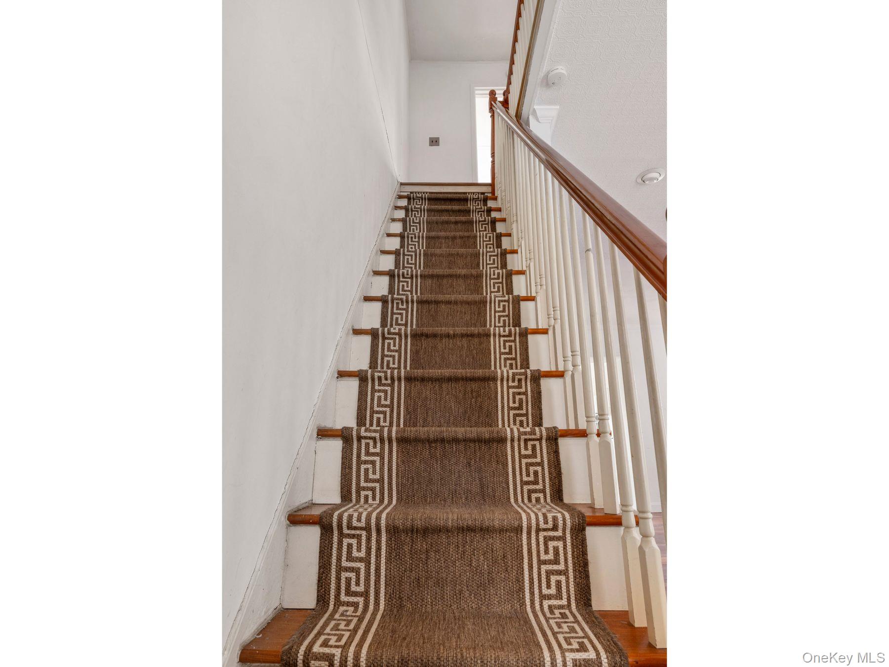 27 Brick Row, Athens, NY 12015