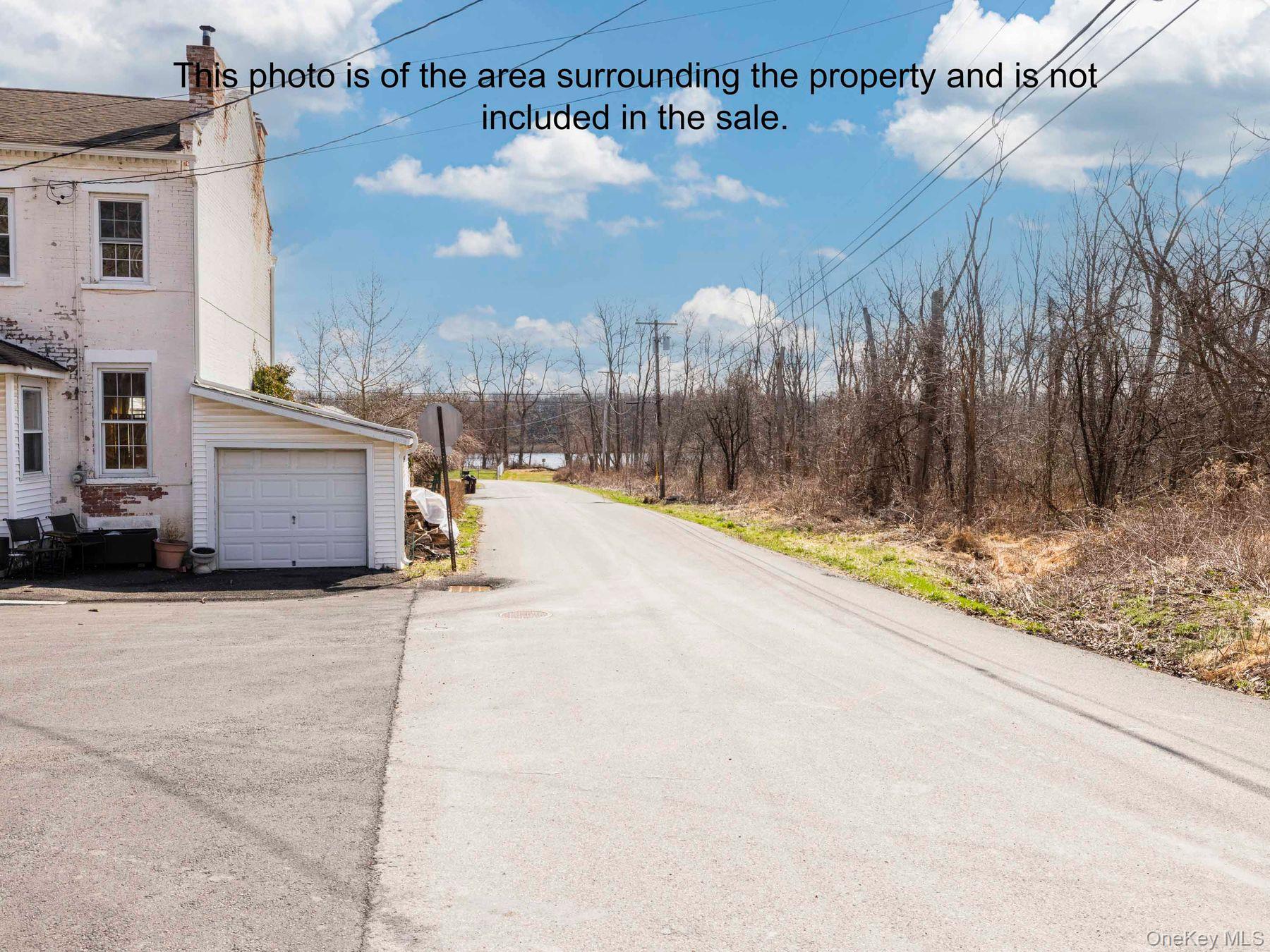 27 Brick Row, Athens, NY 12015