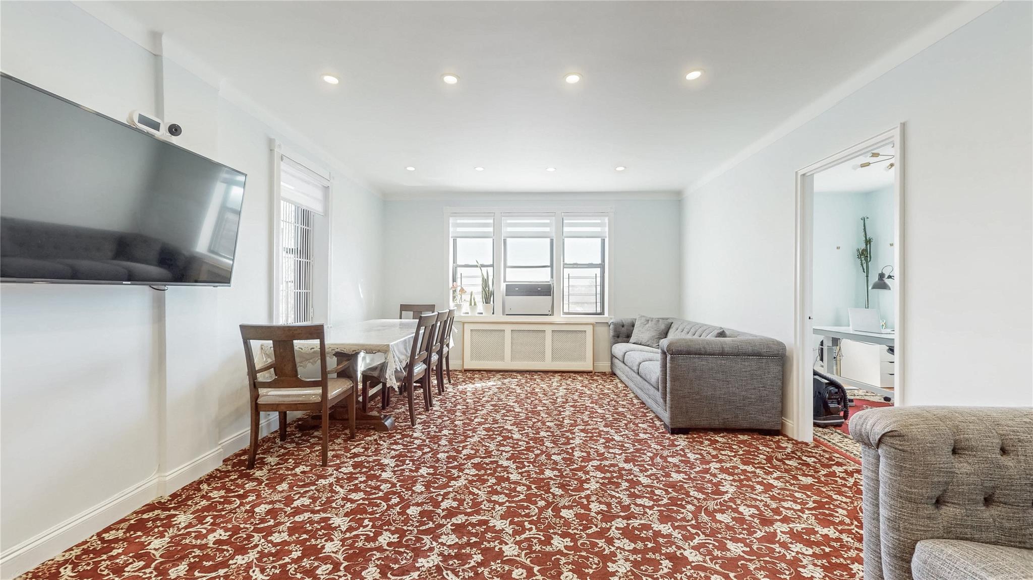 143-50 Hoover Avenue # 507, Briarwood, NY 11435