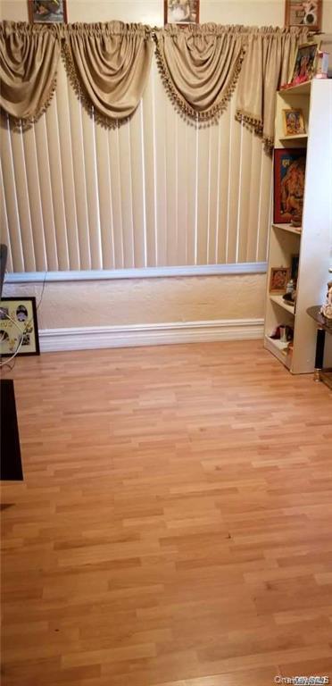 205-28 110th Avenue, Saint Albans, NY 11412