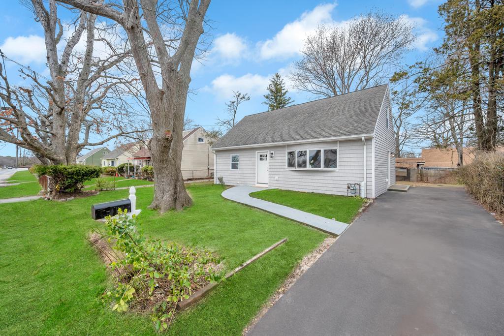 81 New Avenue, Wyandanch, NY 11798