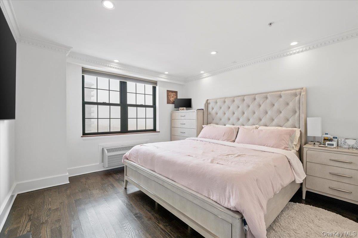 26 W Broadway # 505, Long Beach, NY 11561