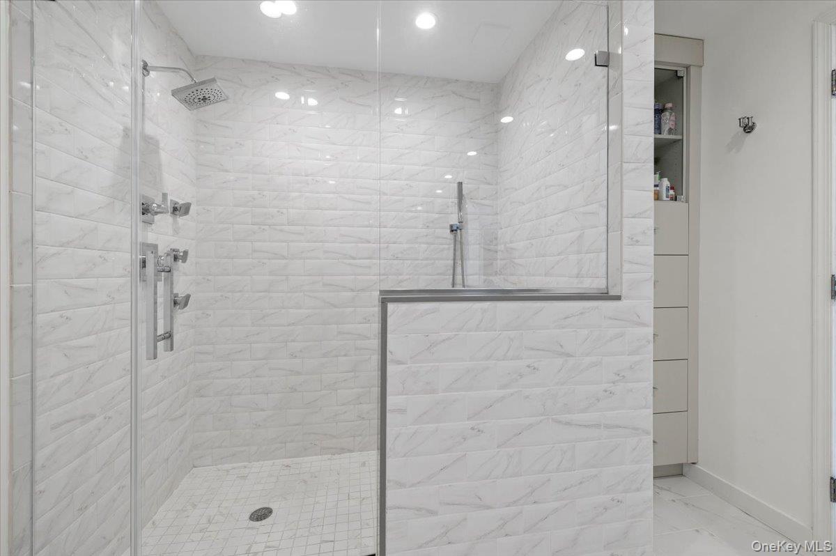 26 W Broadway # 505, Long Beach, NY 11561