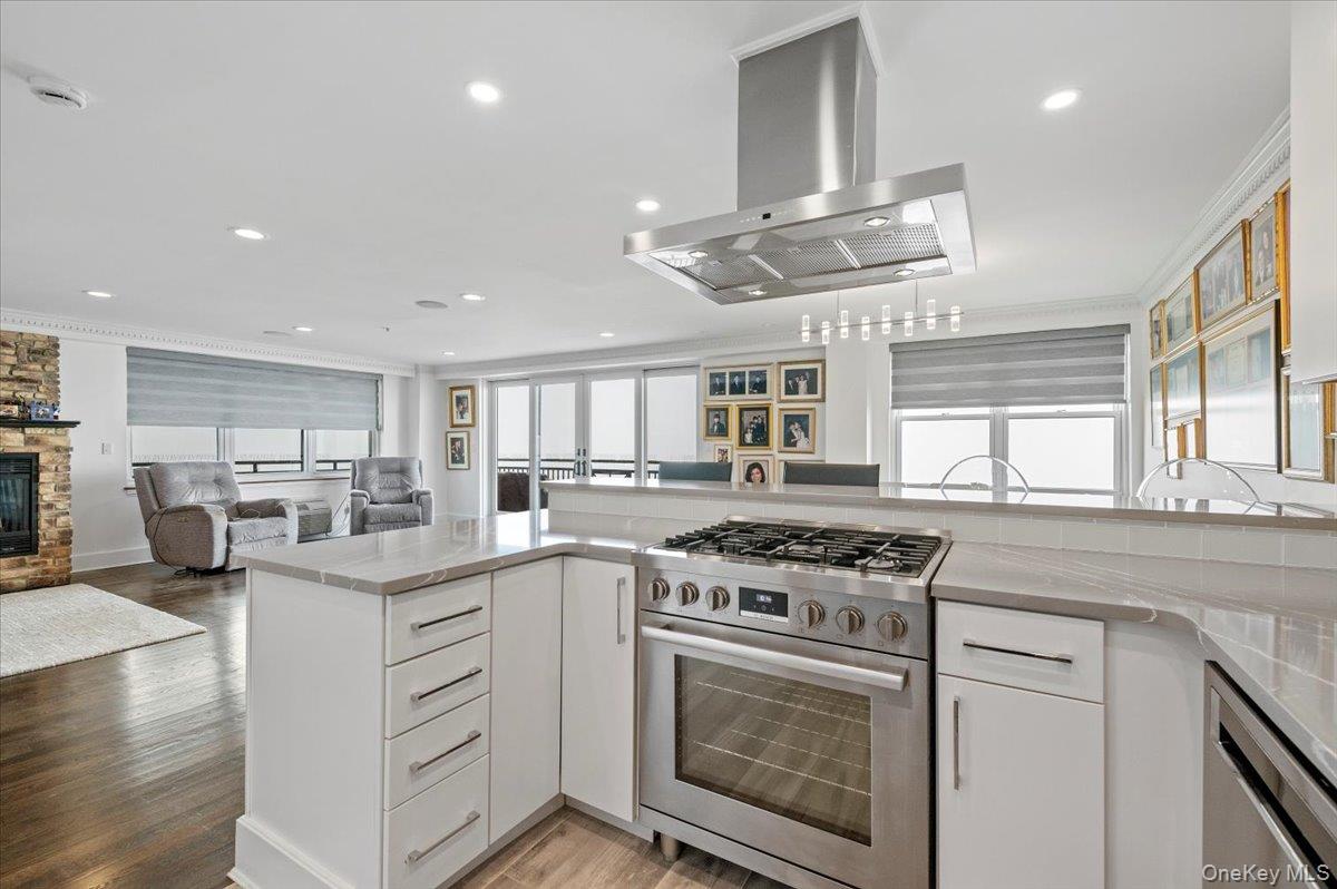 26 W Broadway # 505, Long Beach, NY 11561