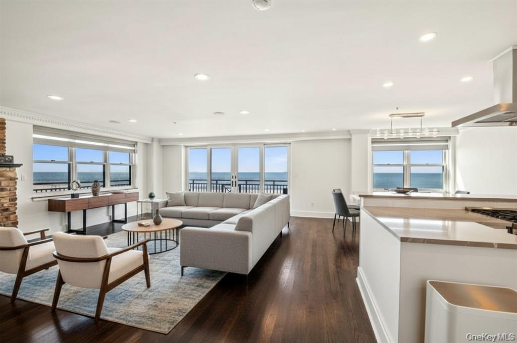 26 W Broadway # 505, Long Beach, NY 11561