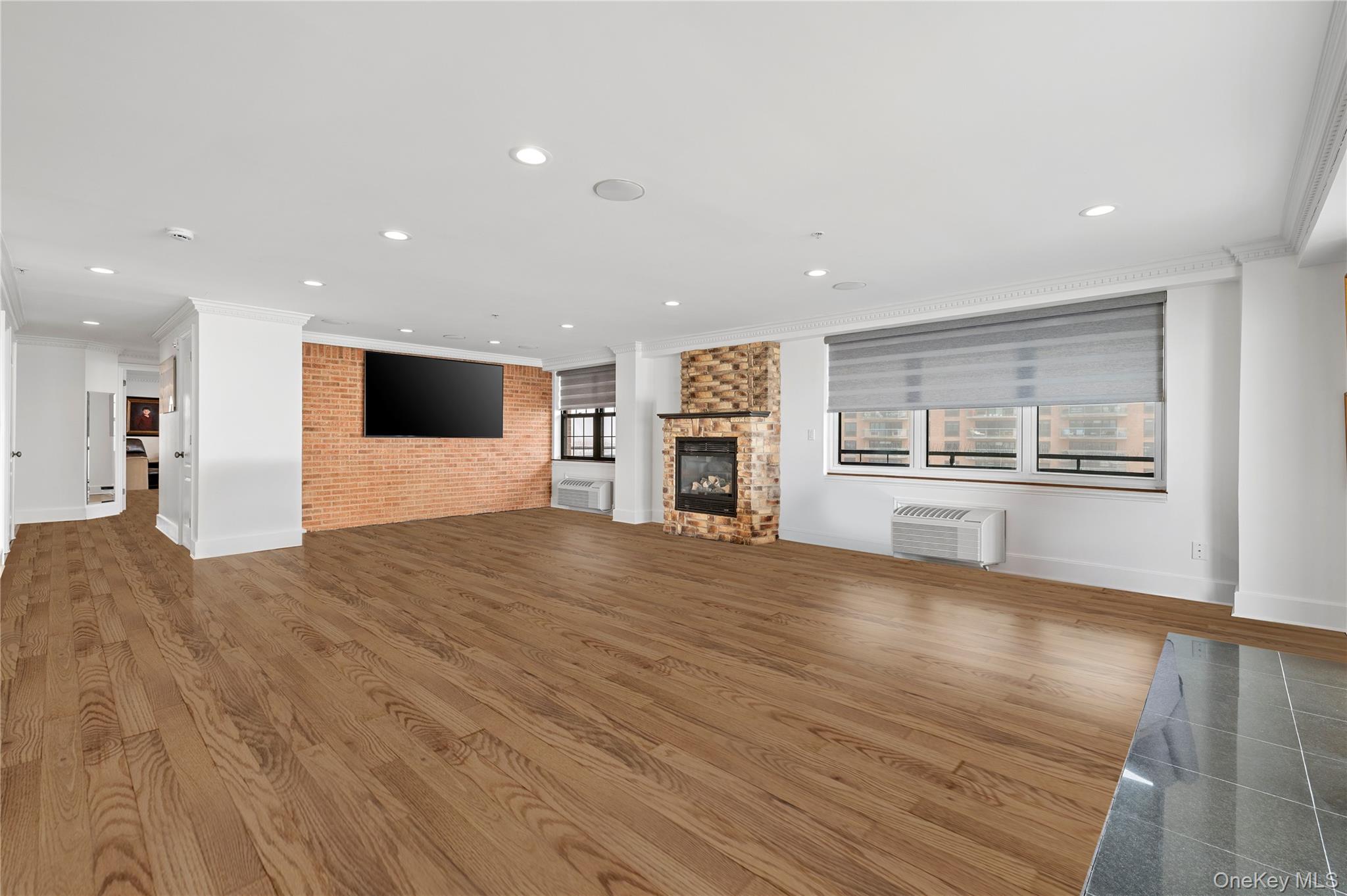 26 W Broadway # 505, Long Beach, NY 11561