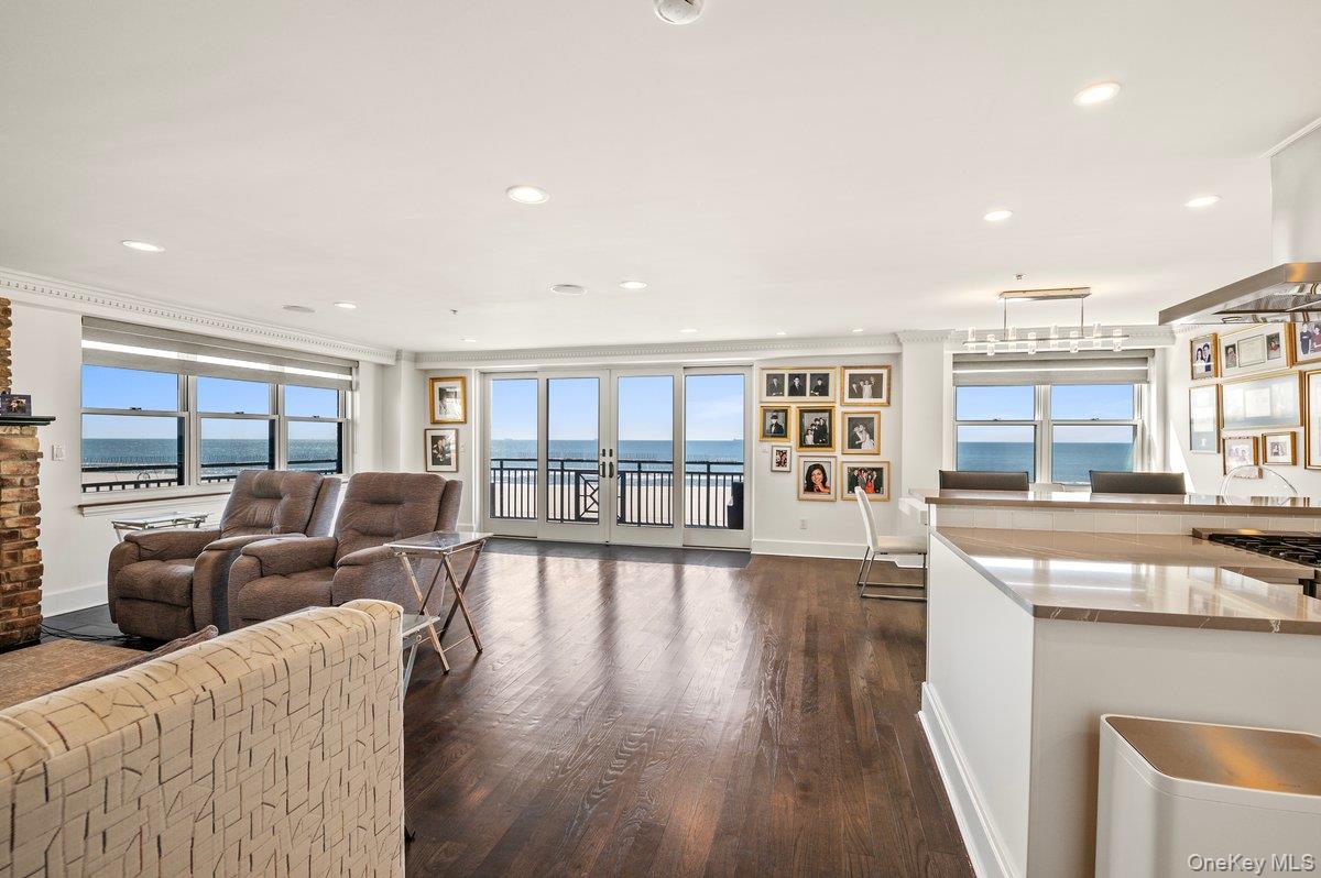 26 W Broadway # 505, Long Beach, NY 11561