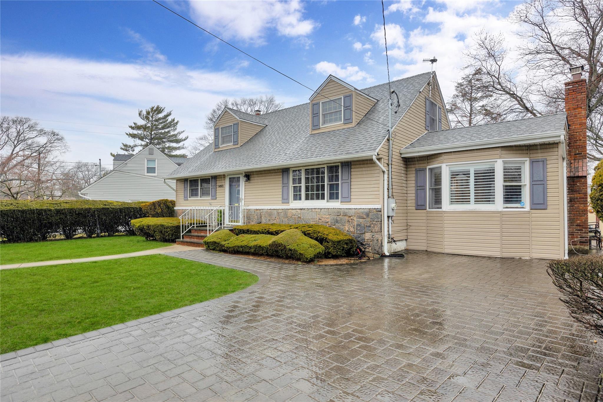 1493 N Meadow Road, Merrick, NY 11566