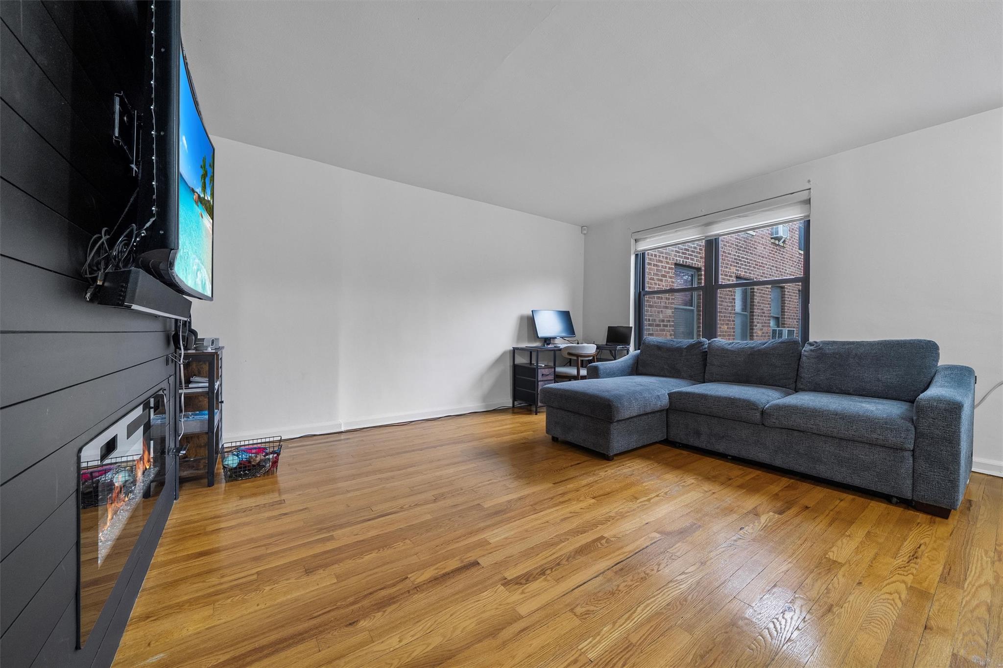 100 richbell # b2, Mamaroneck, NY 10538
