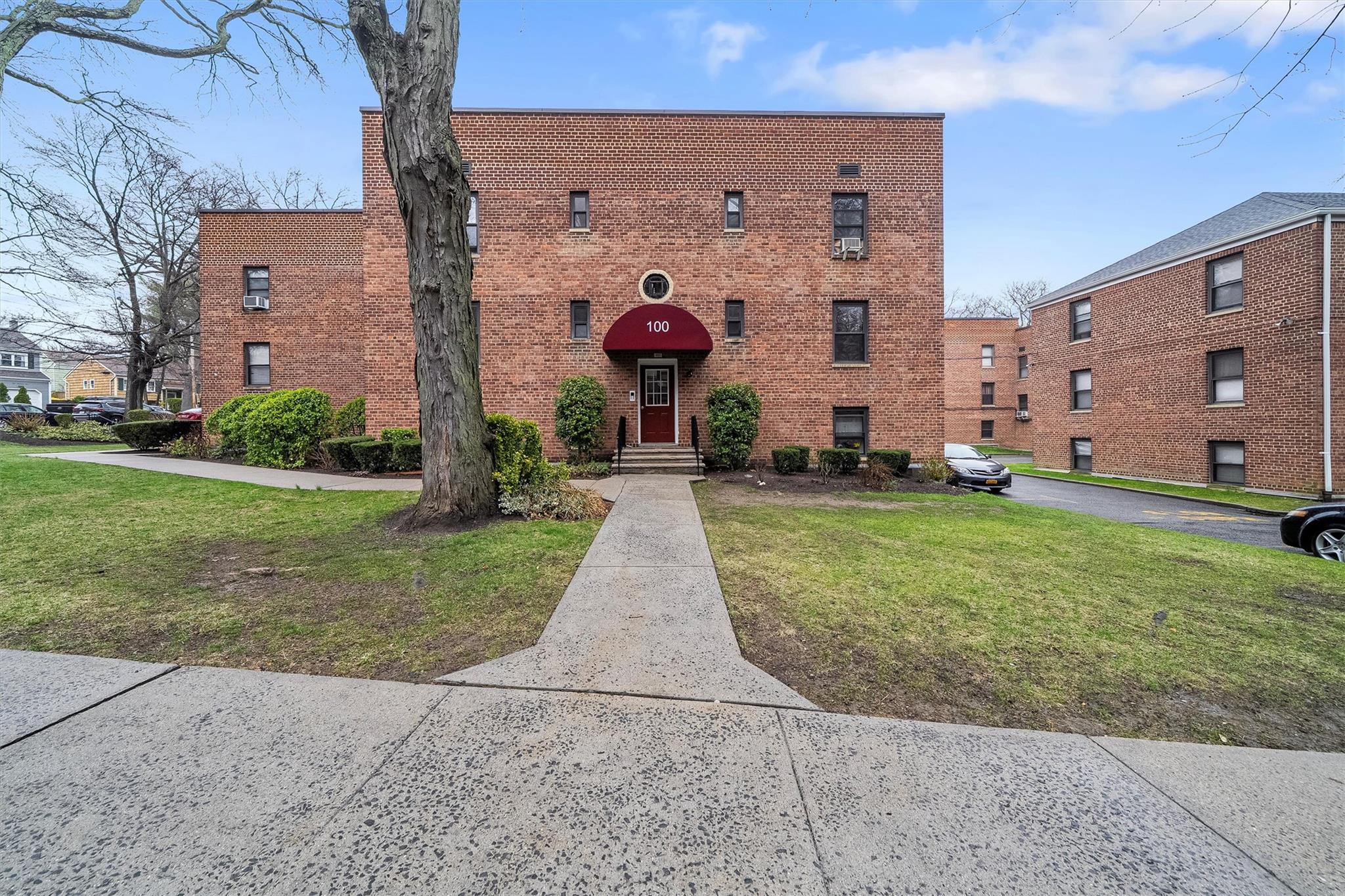 100 richbell # b2, Mamaroneck, NY 10538