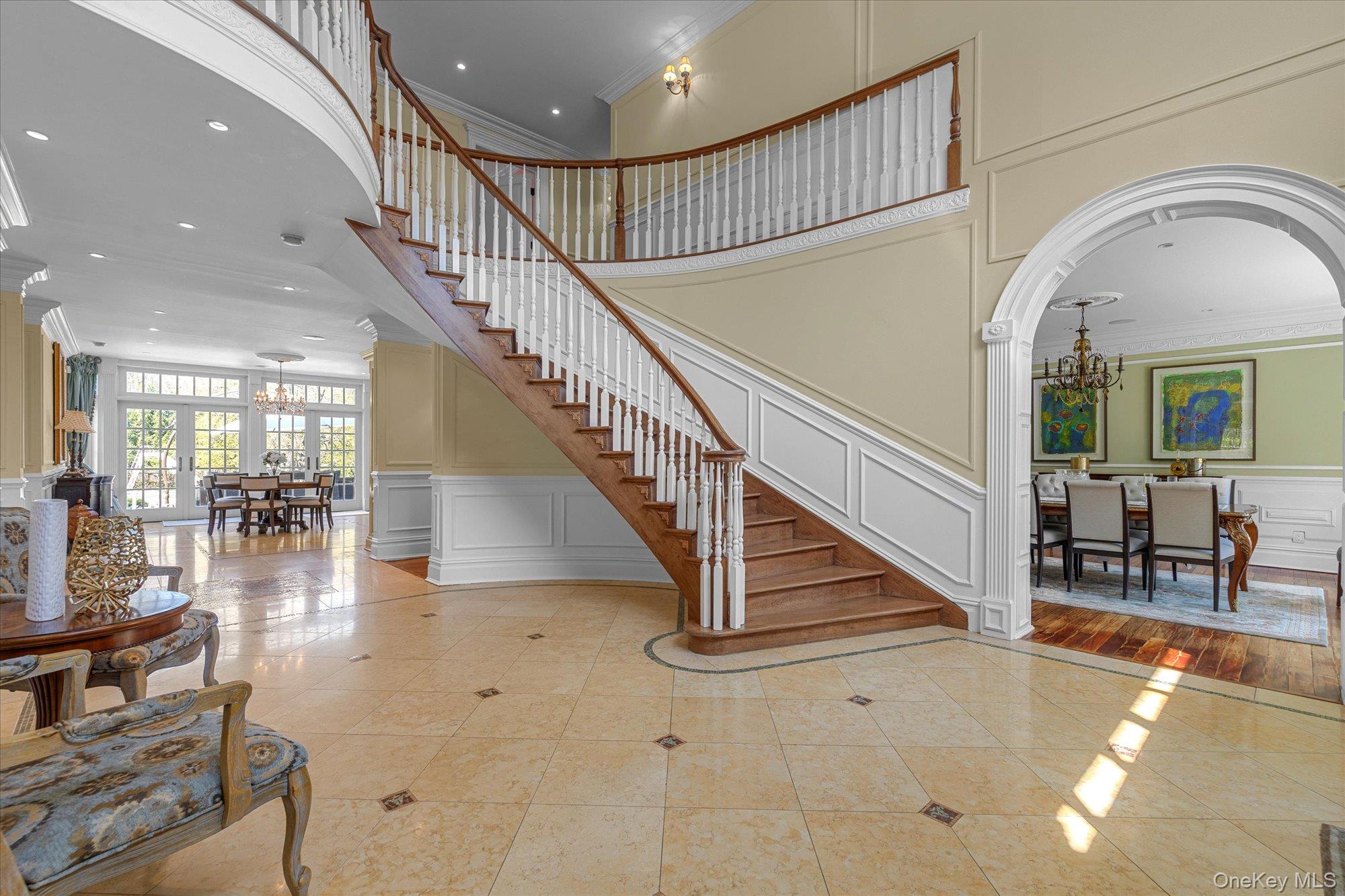 8 Norgate Road, Brookville, NY 11545