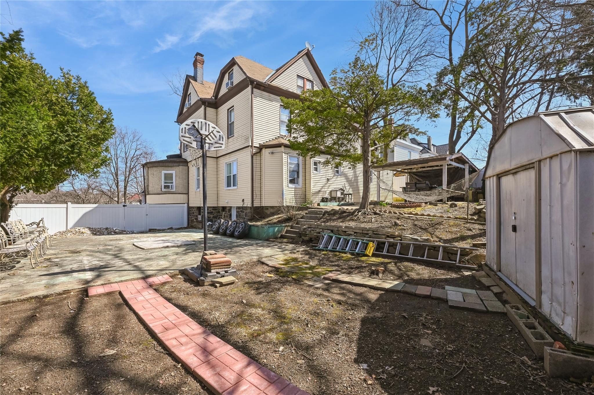 22 Landscape Avenue, Yonkers, NY 10705