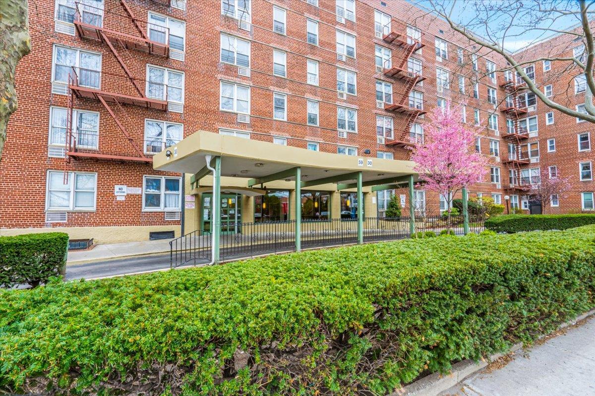 59-30 108 Street # 6D, Corona, NY 11368