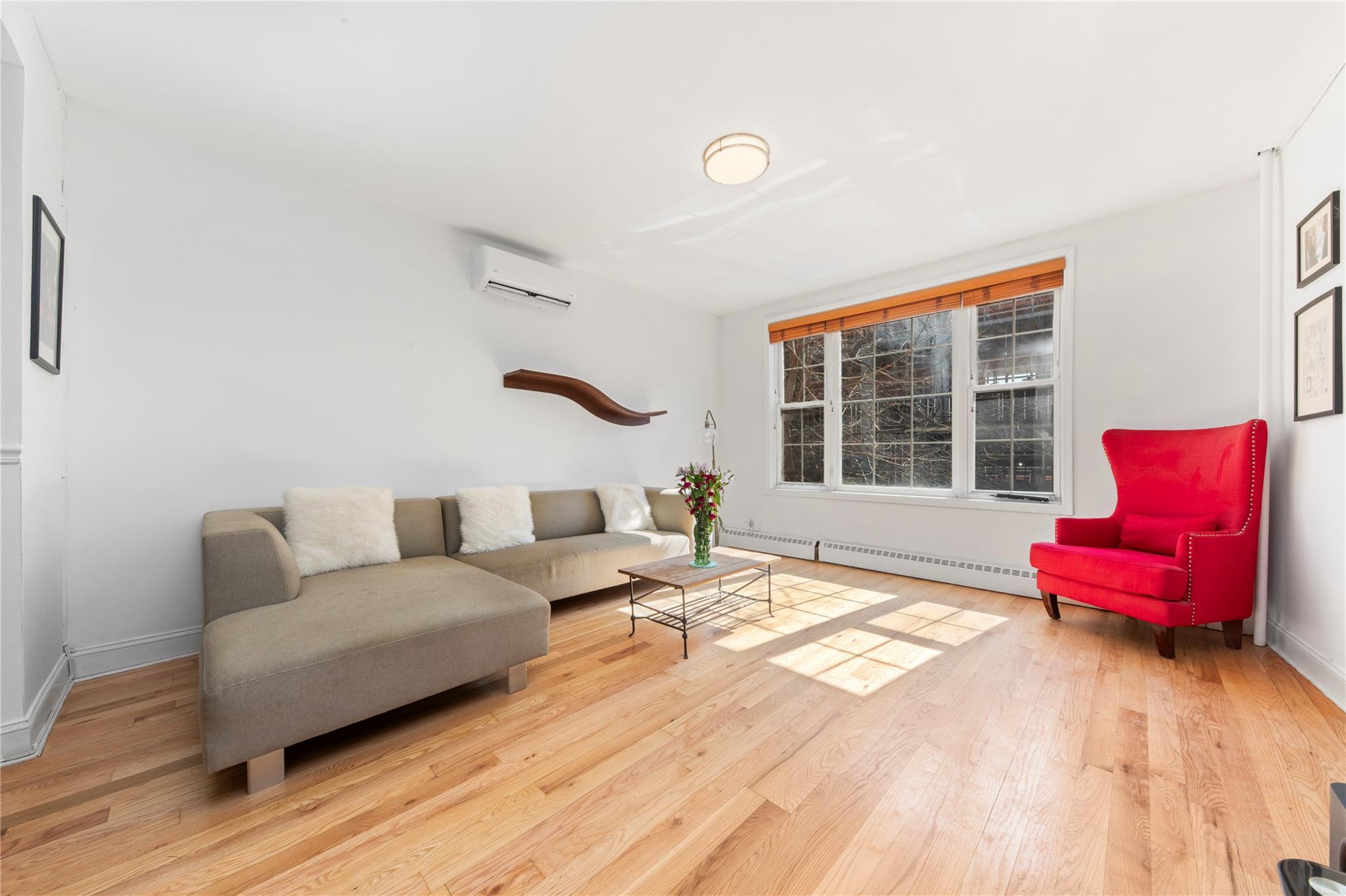 49 Marble Hill Avenue, New York (Manhattan), NY 10463