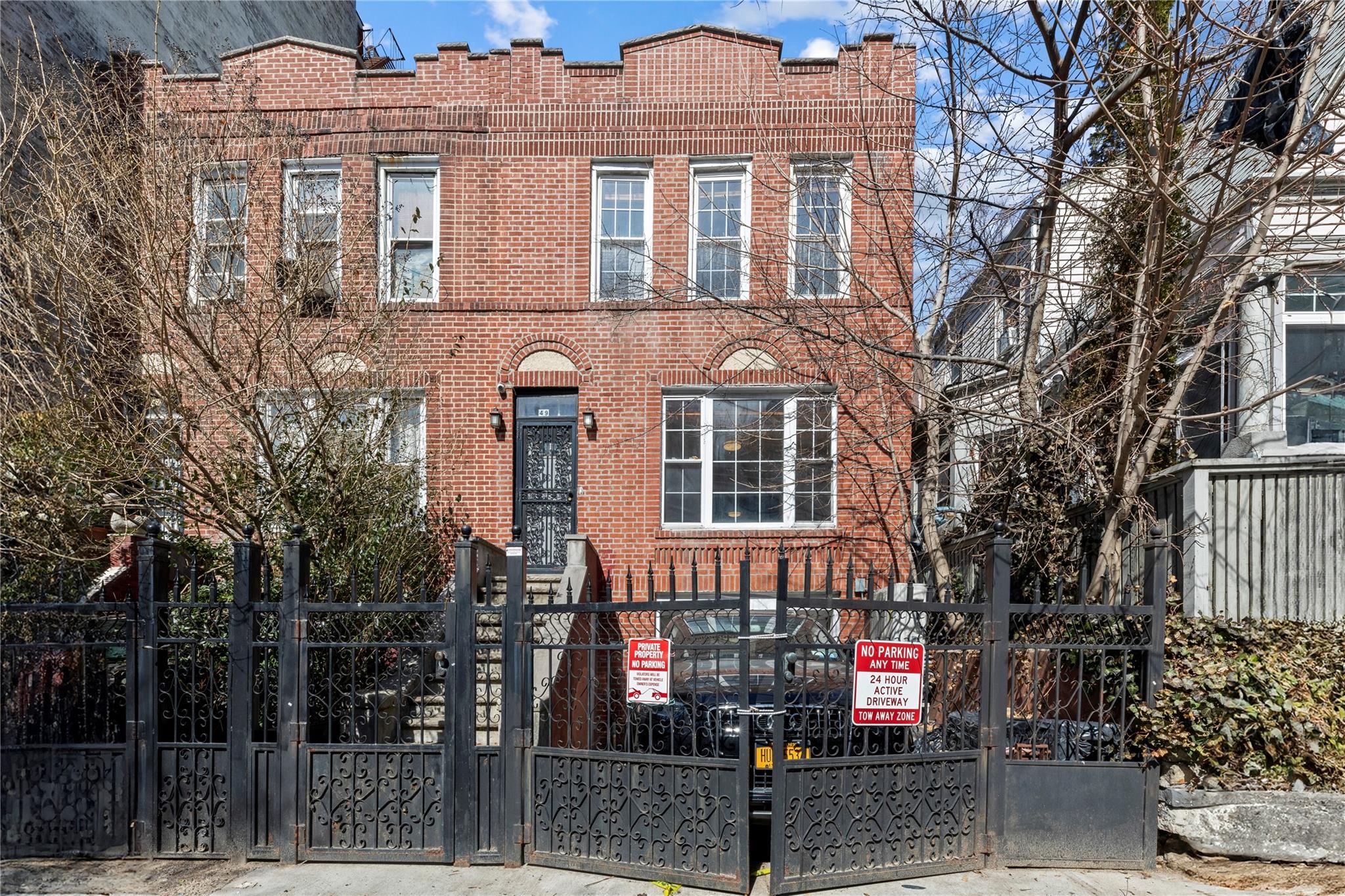 49 Marble Hill Avenue, New York (Manhattan), NY 10463