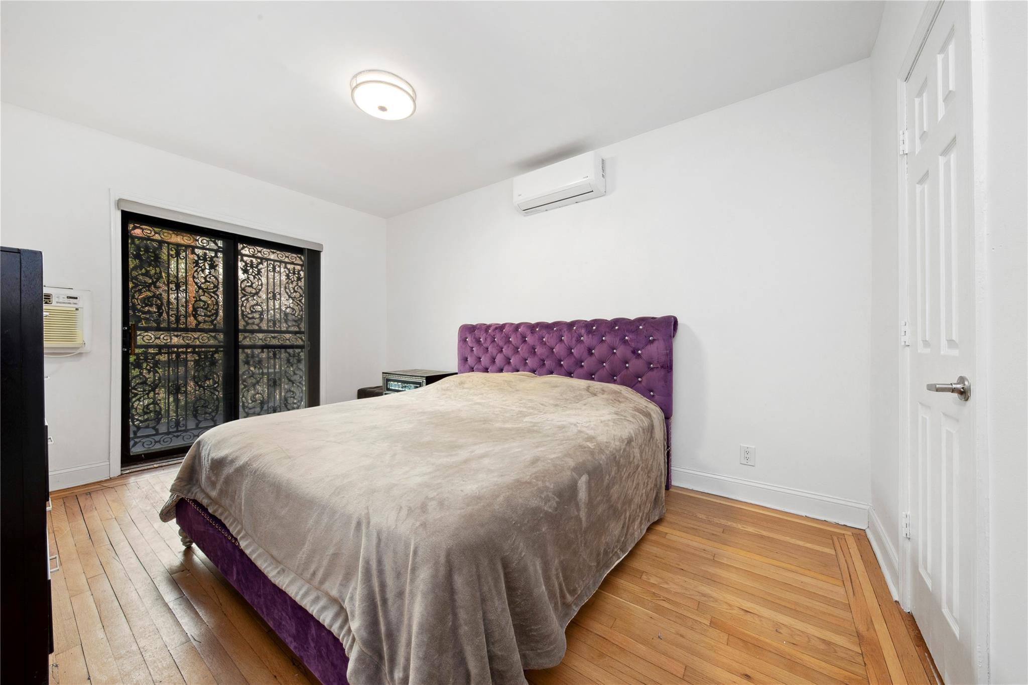 49 Marble Hill Avenue, New York (Manhattan), NY 10463