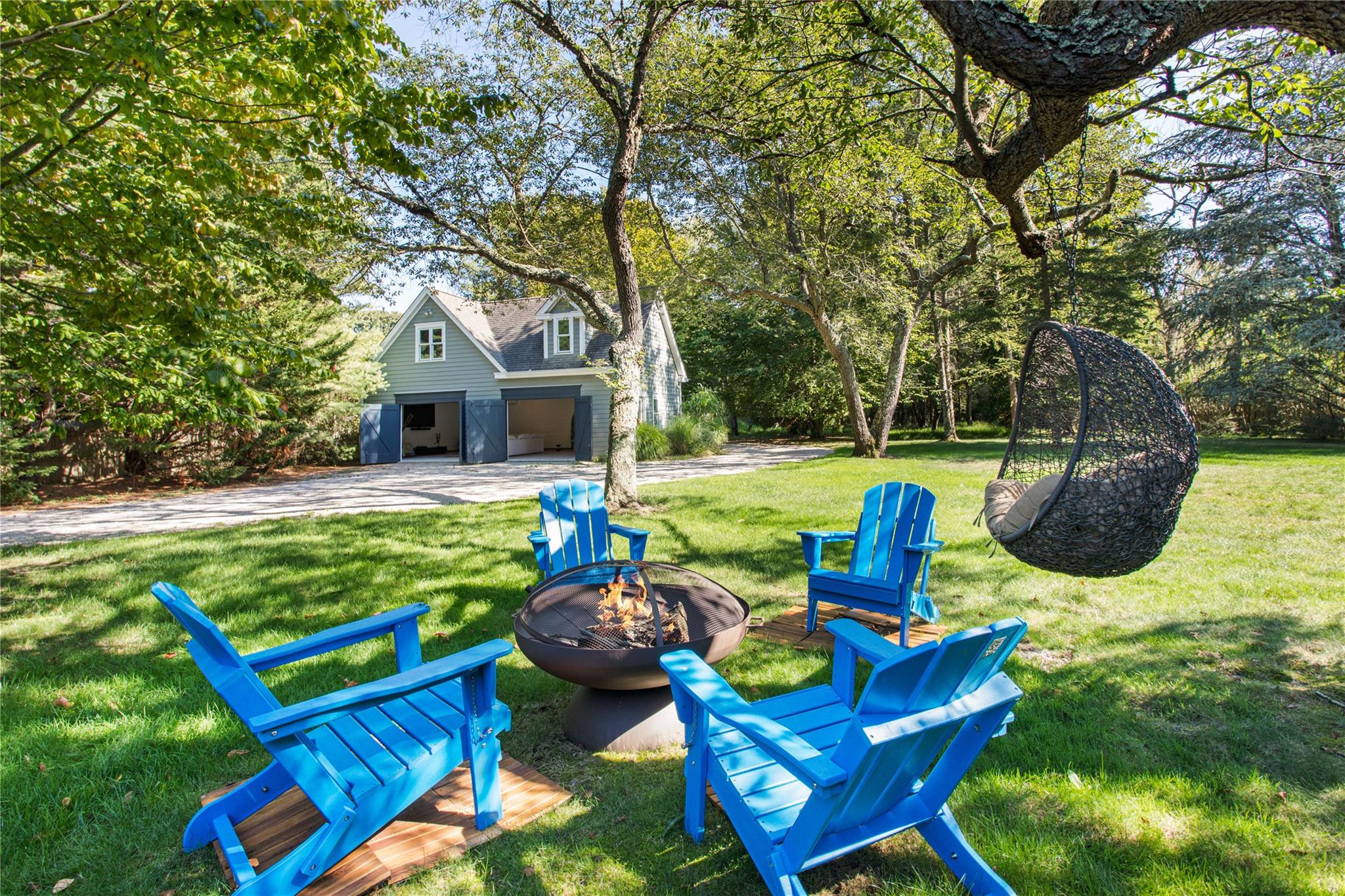 203 Noyack Road, Southampton, NY 11968