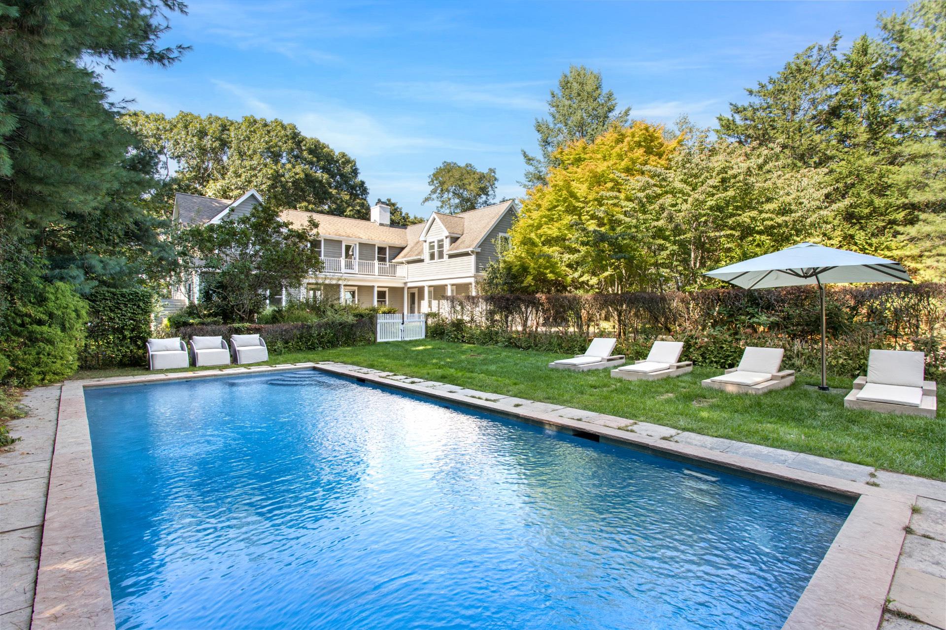 203 Noyack Road, Southampton, NY 11968