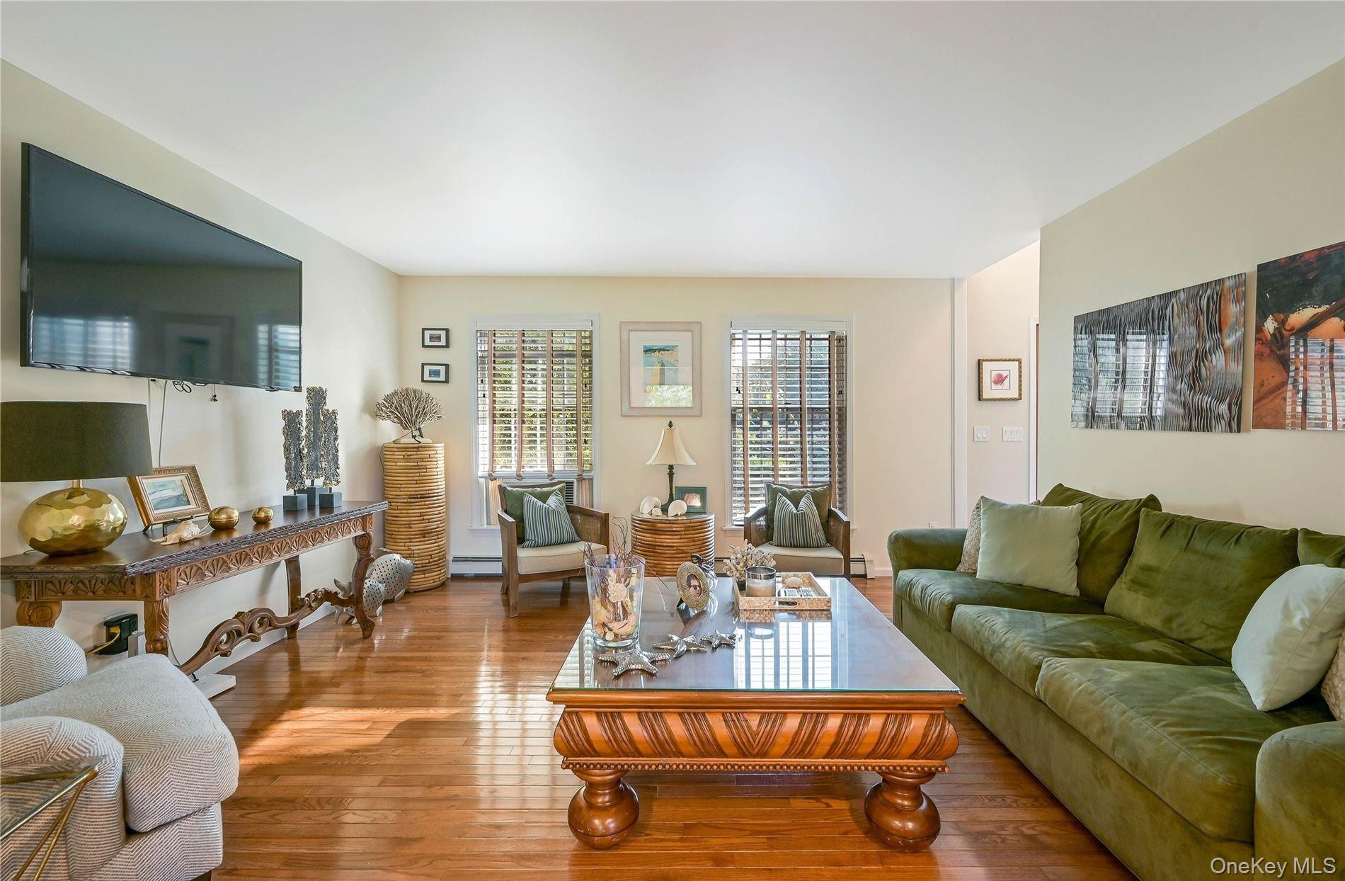 215 Kouros Road, New Suffolk, NY 11956