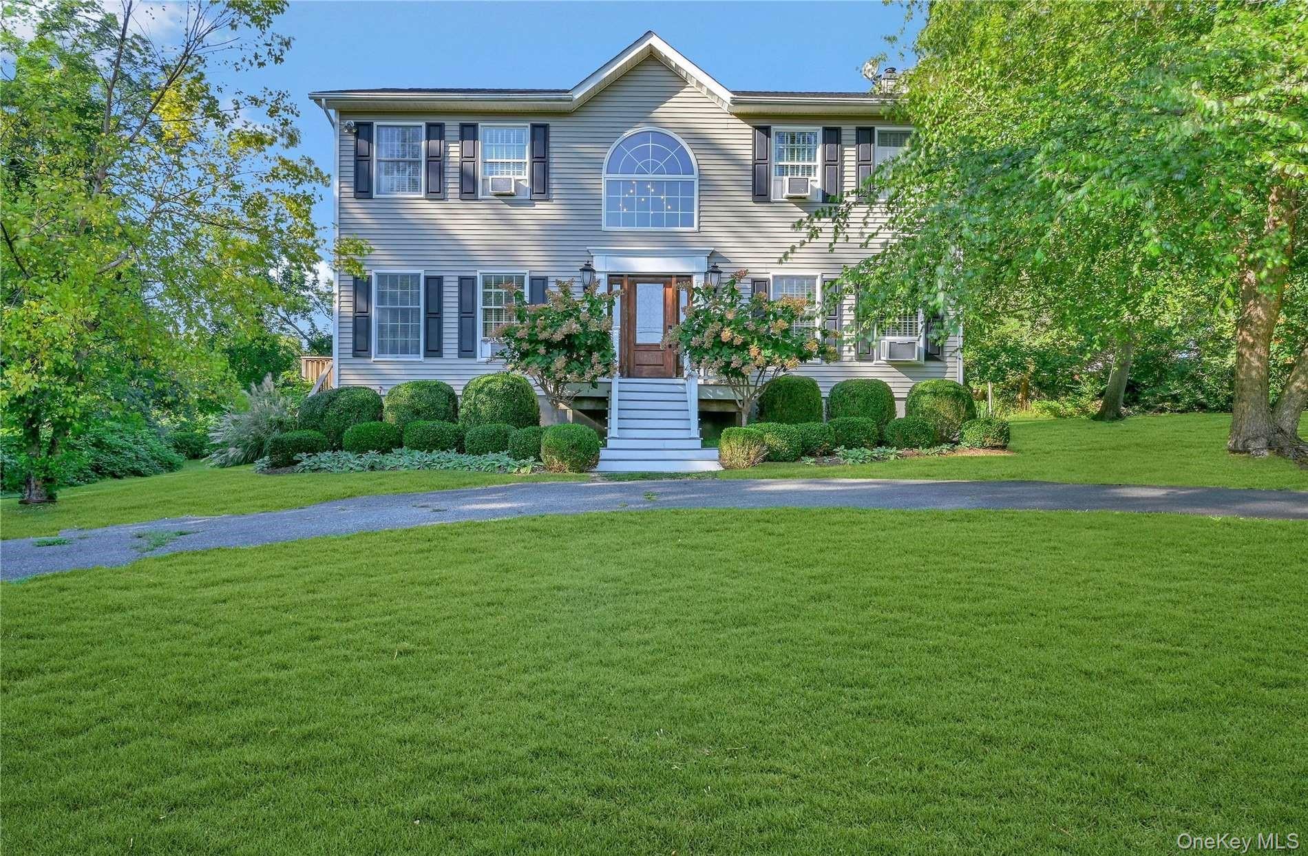 215 Kouros Road, New Suffolk, NY 11956