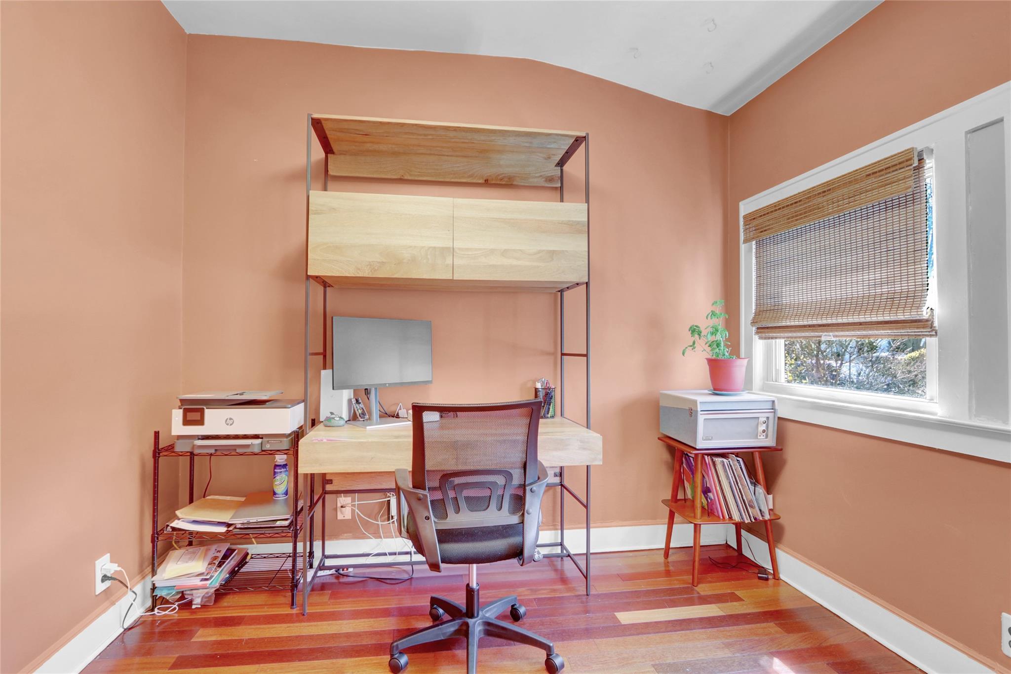 229 Wynsum Avenue, Merrick, NY 11566