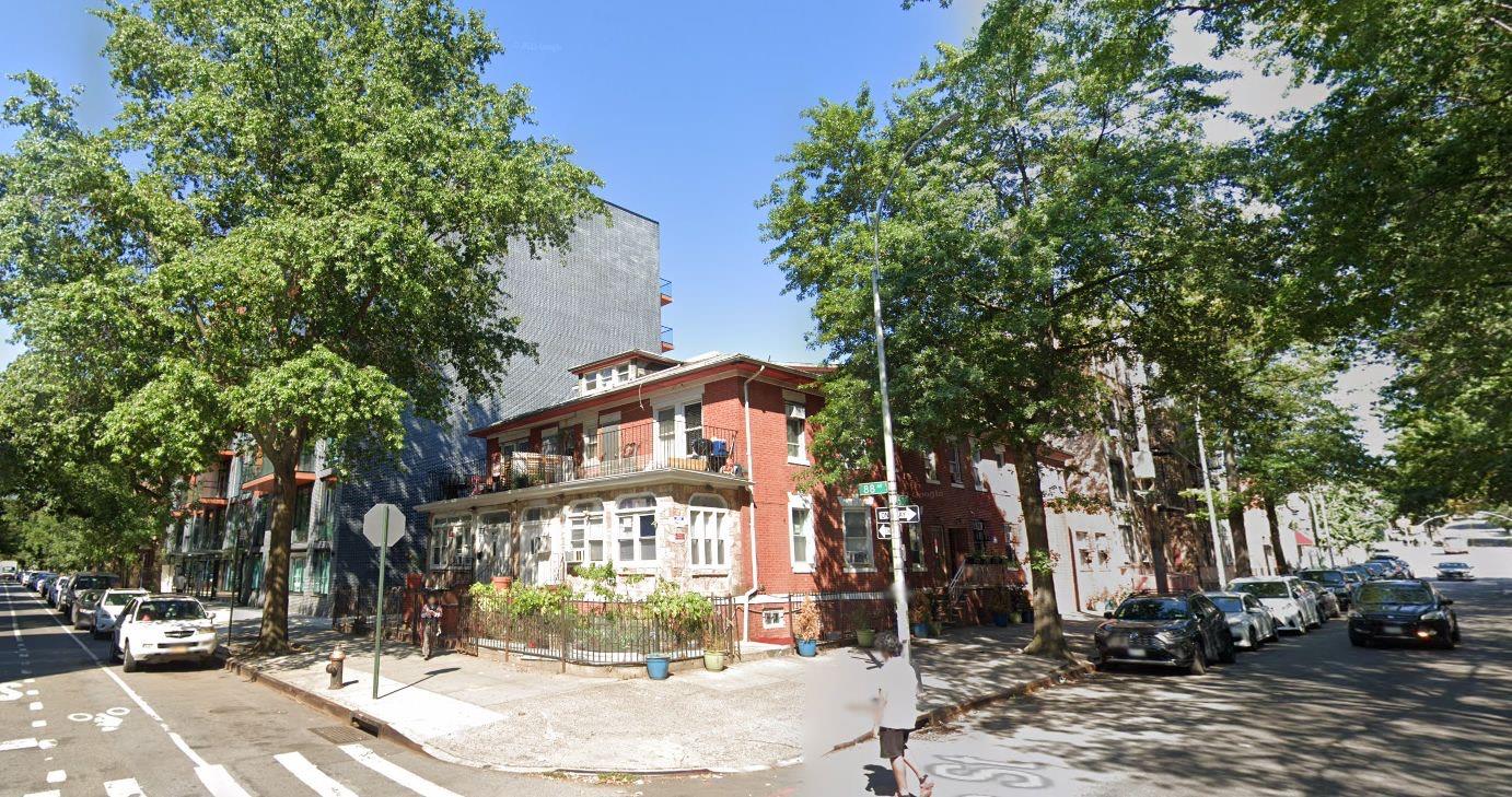 148-49 88 Avenue, Jamaica, NY 11435