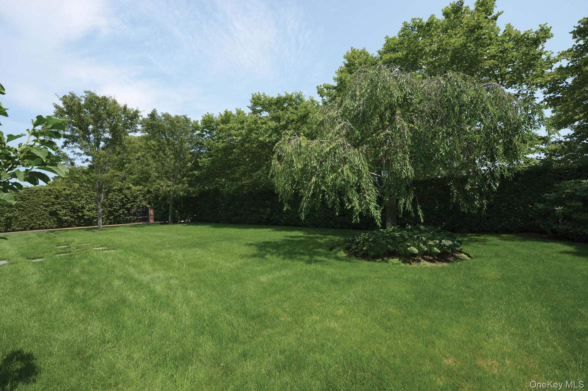 20 Mill Farm Lane, Water Mill, NY 11976