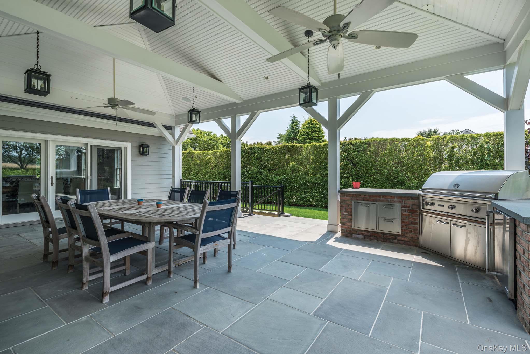 20 Mill Farm Lane, Water Mill, NY 11976