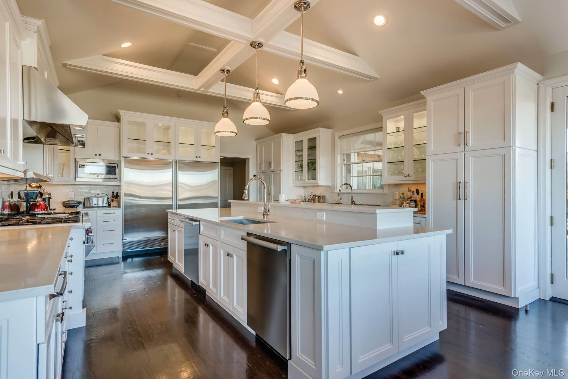 20 Mill Farm Lane, Water Mill, NY 11976