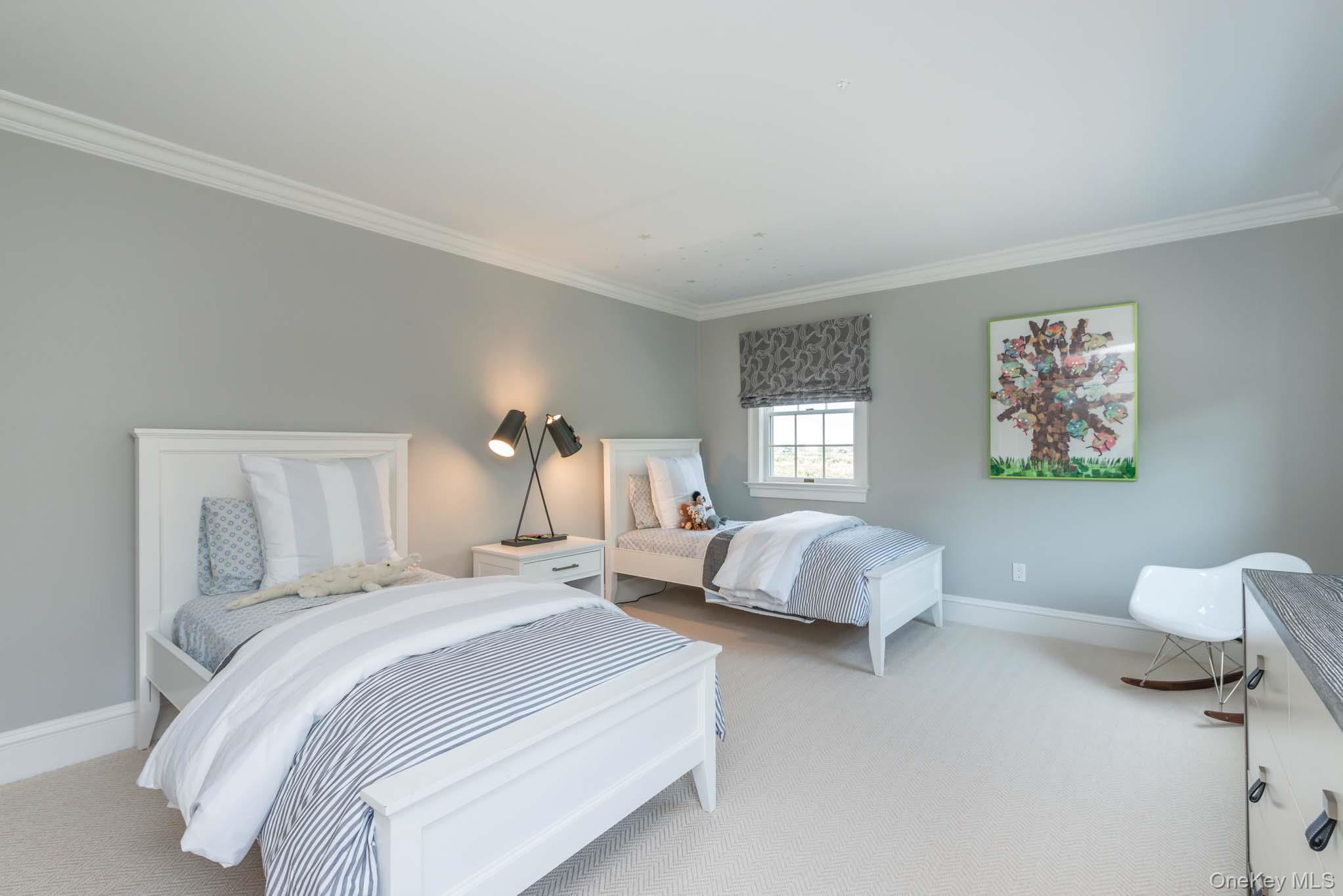 20 Mill Farm Lane, Water Mill, NY 11976